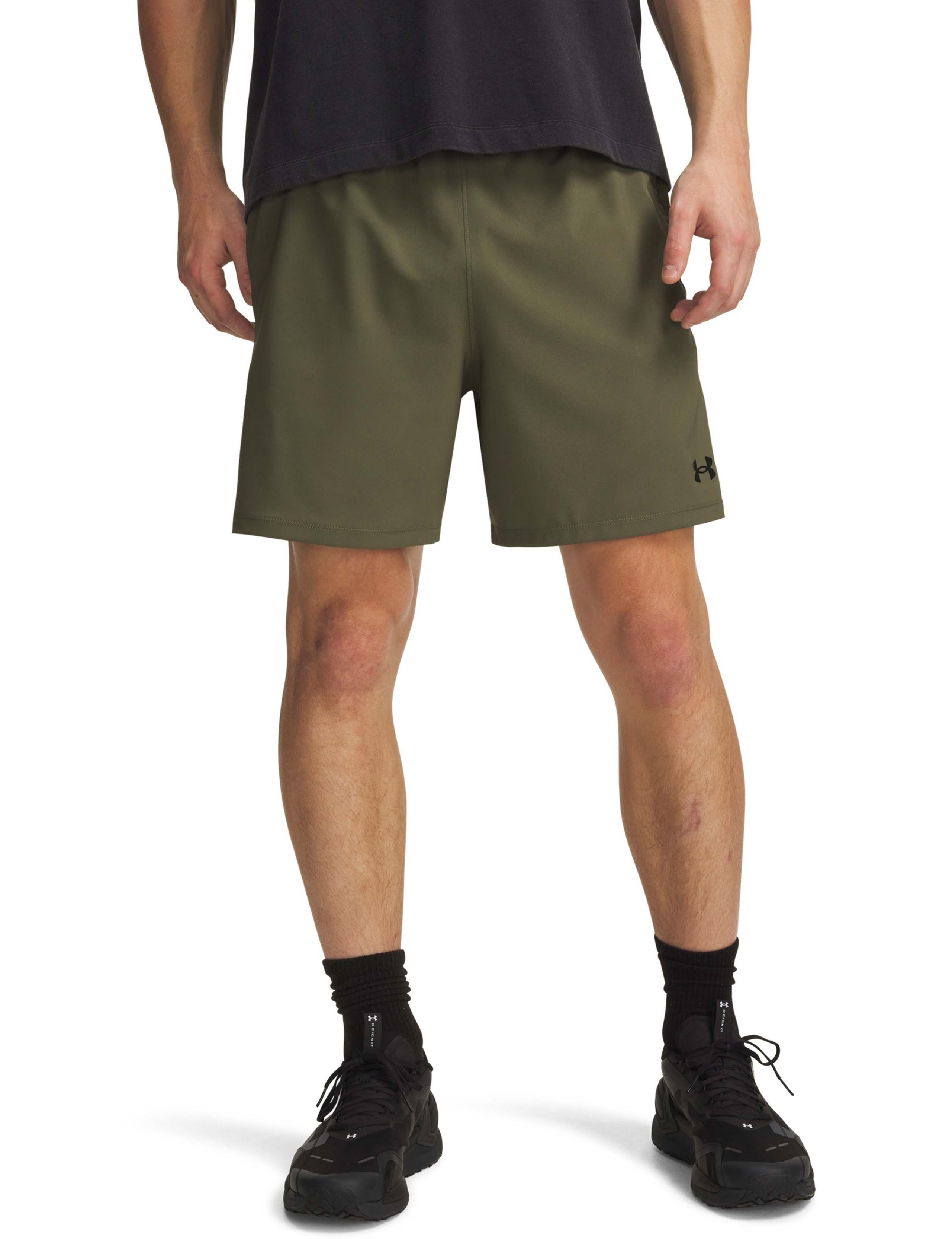 Vanish Woven Shorts