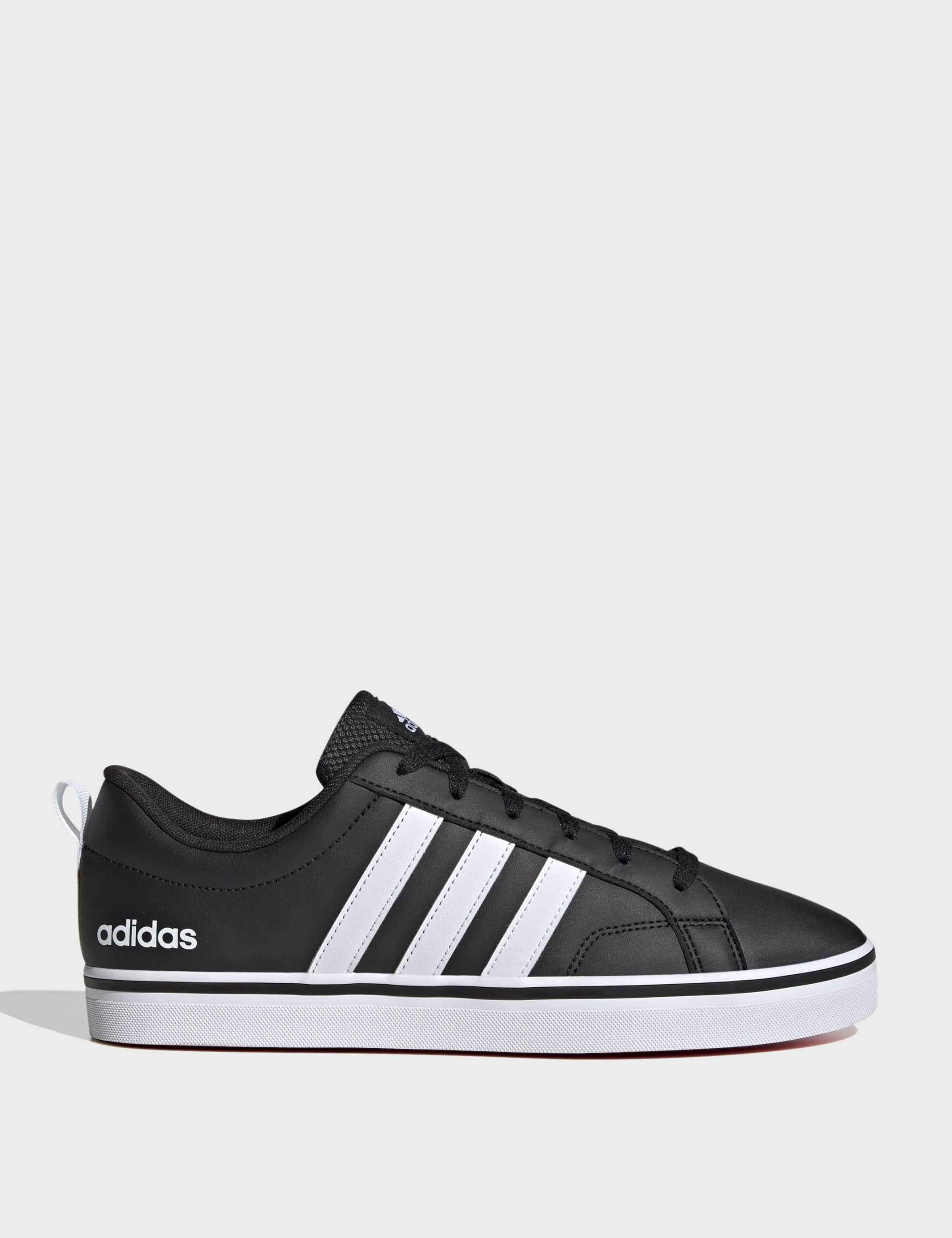 VS Pace 2.0 Trainers