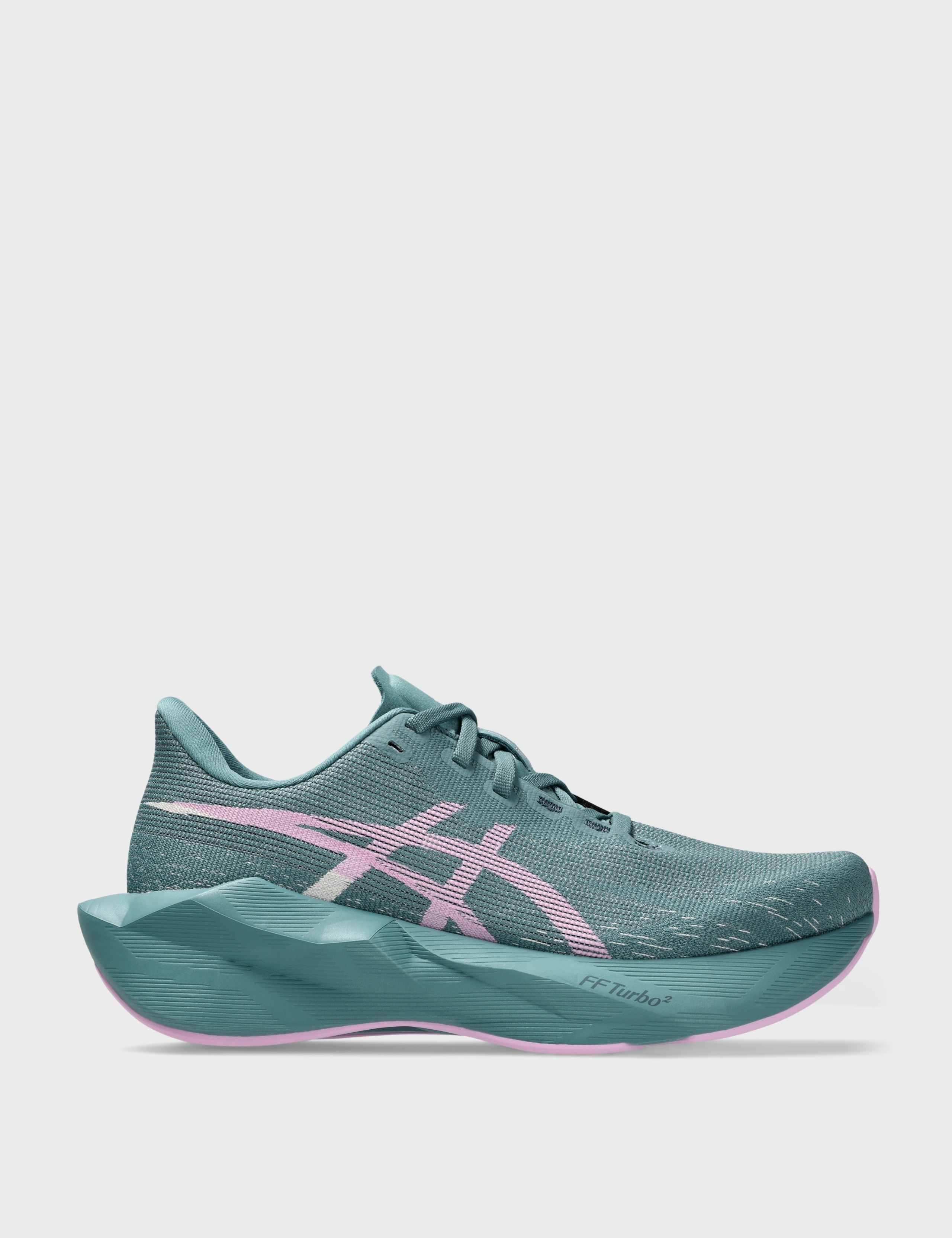 Novablast 6 Running Trainers