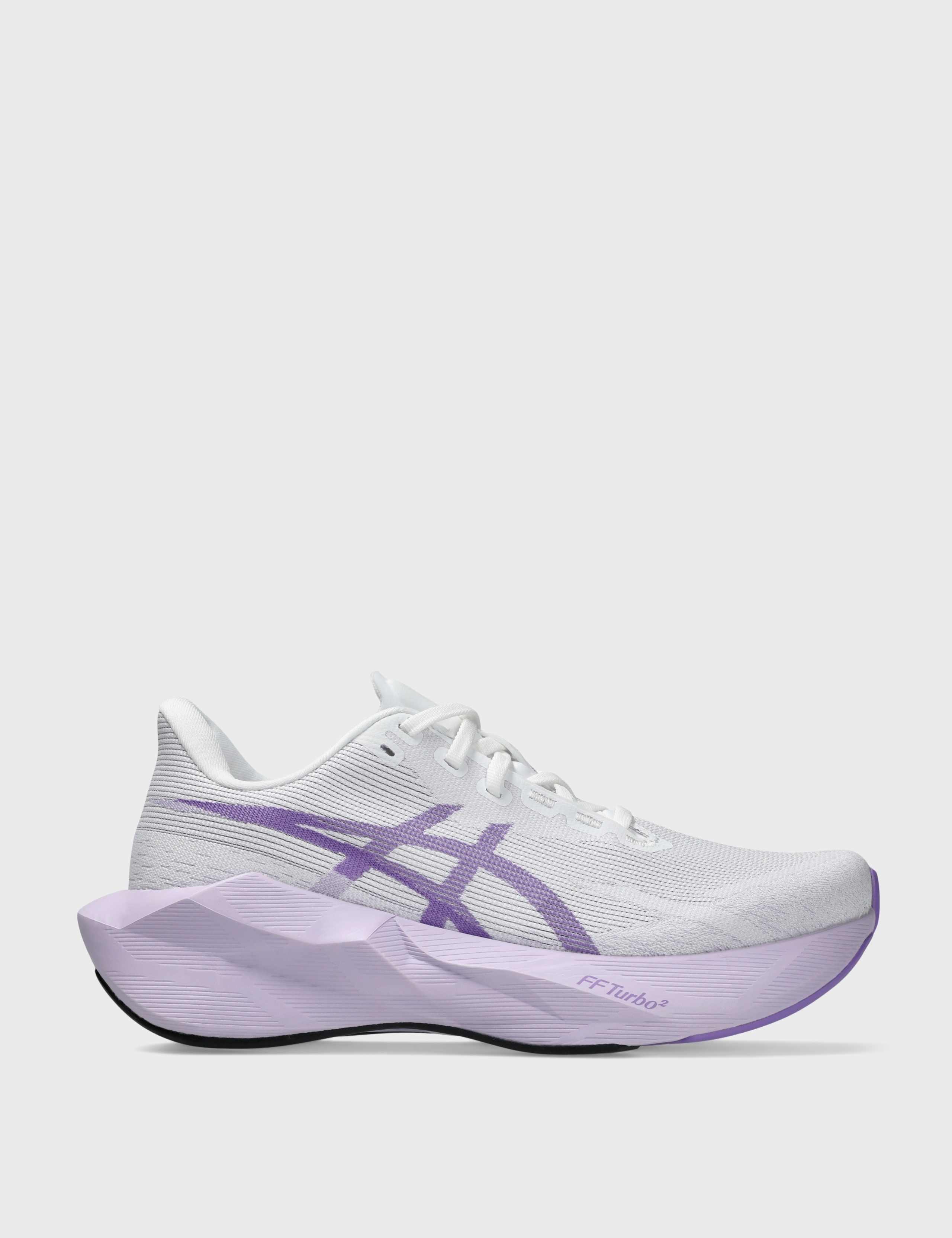 Novablast 6 Running Trainers