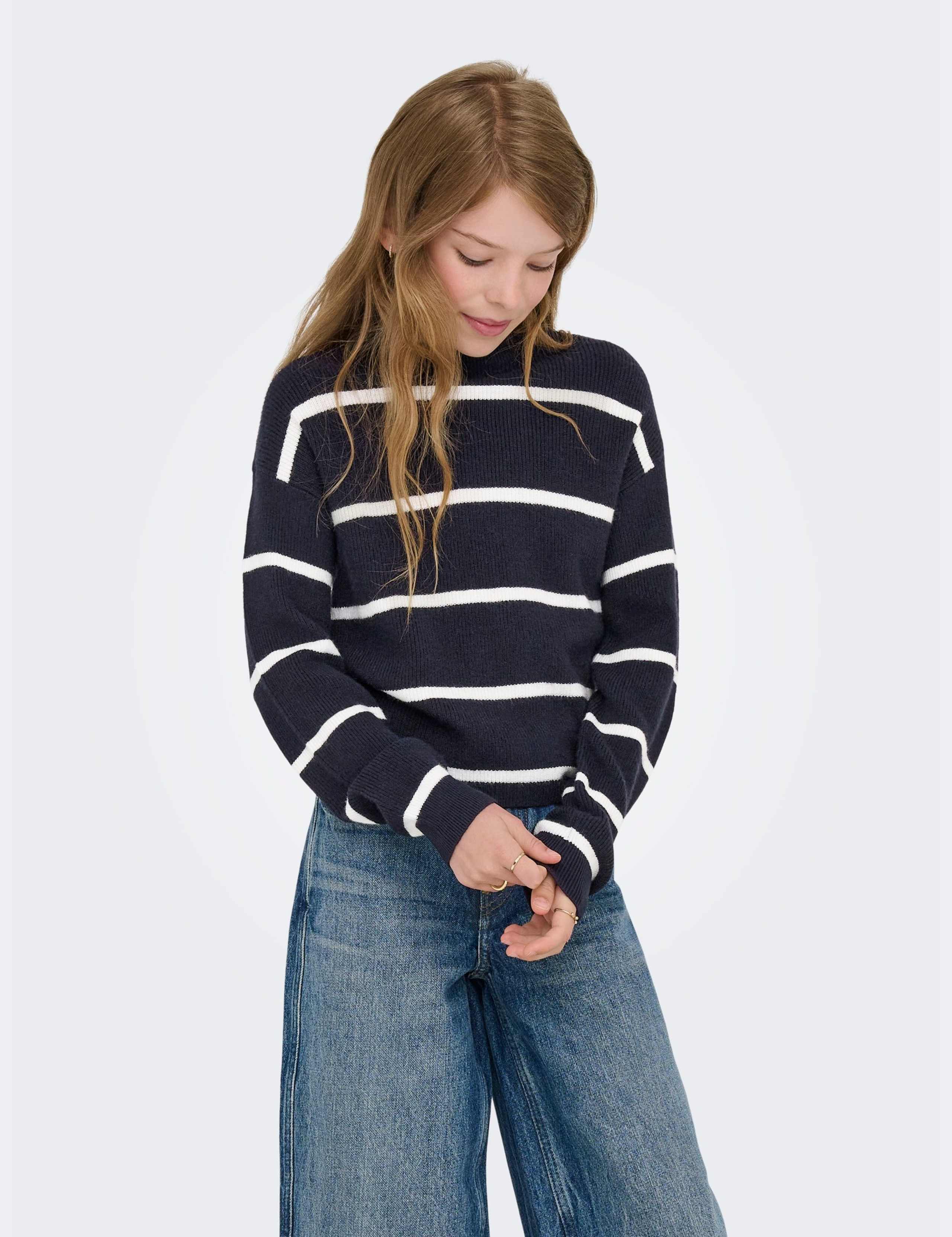 Striped Knitted Jumper (7-14 Yrs)