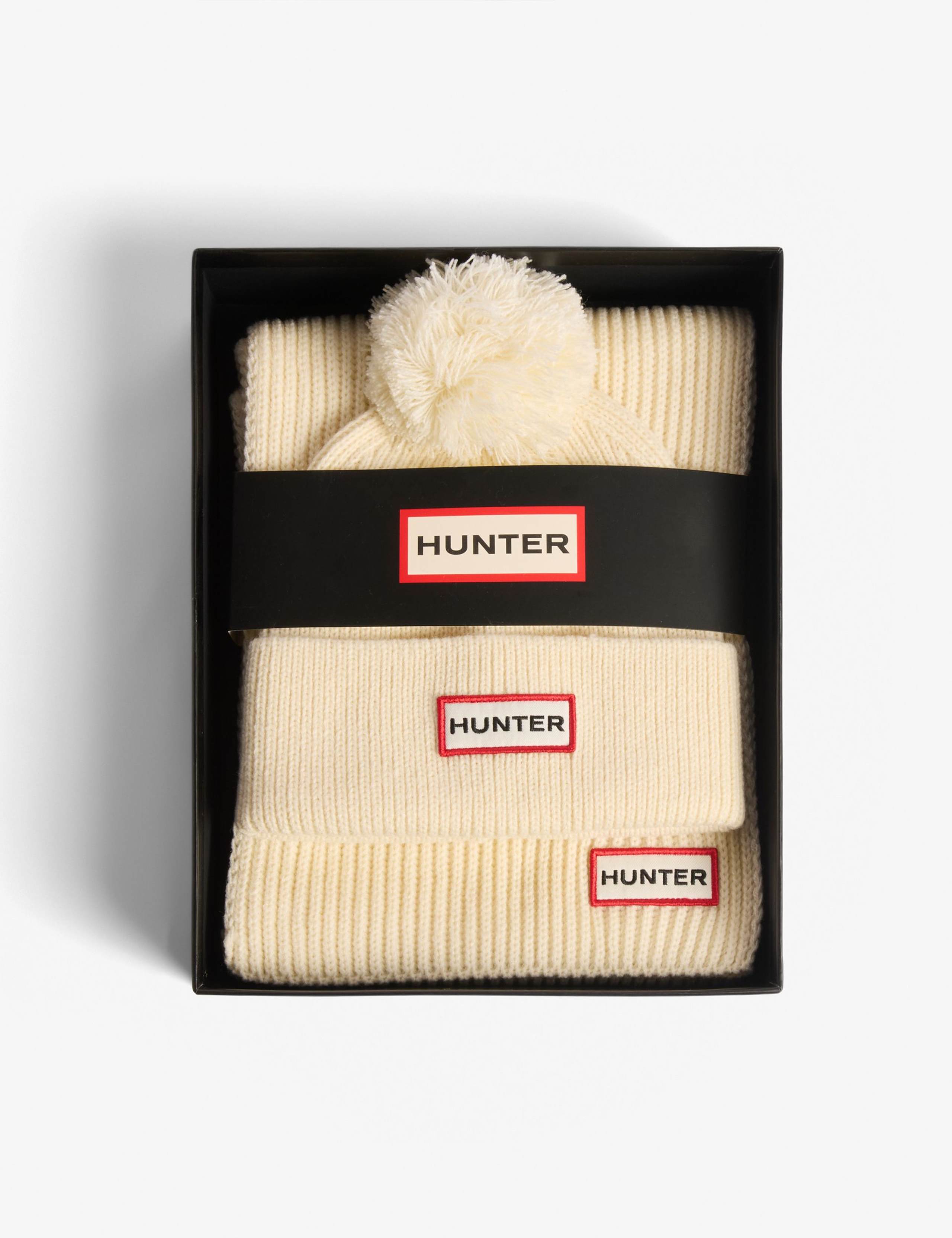 Pom Pom Beanie & Scarf Boxed Gift Set
