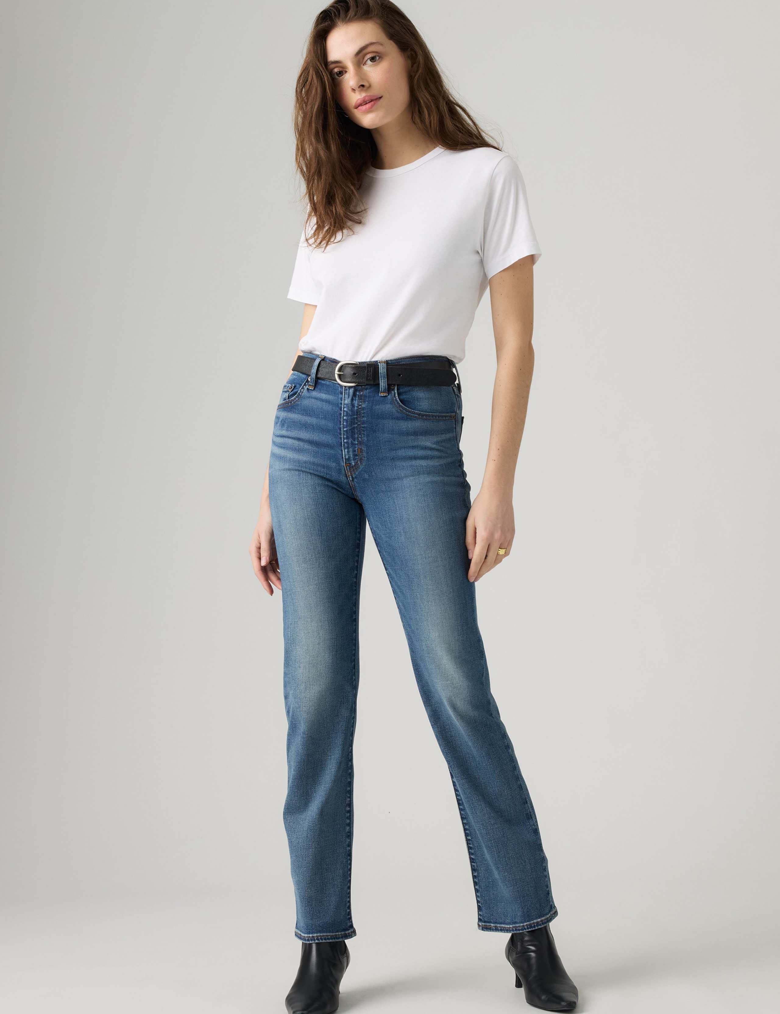 723 High Rise Straight Jeans
