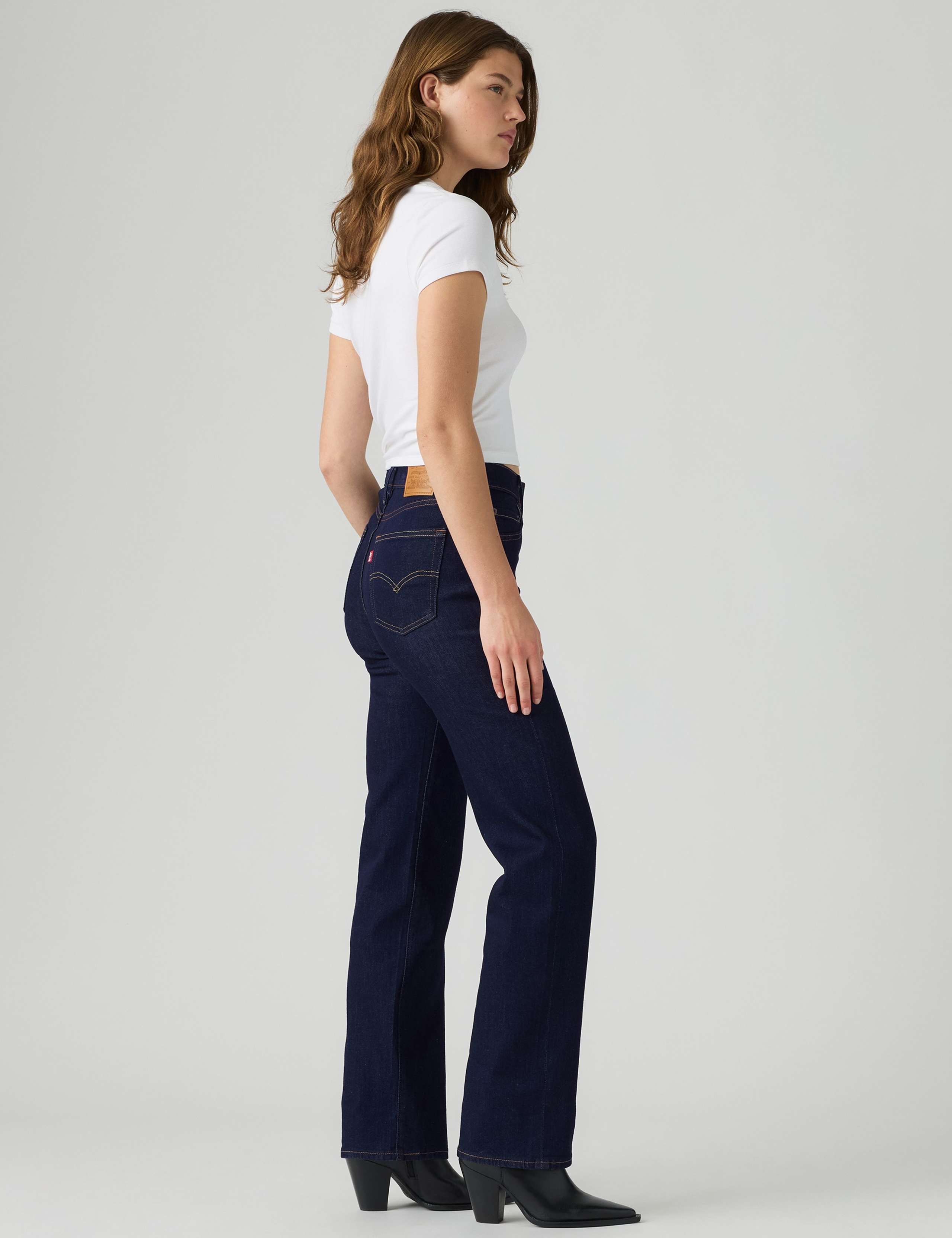 723 High Rise Straight Jeans
