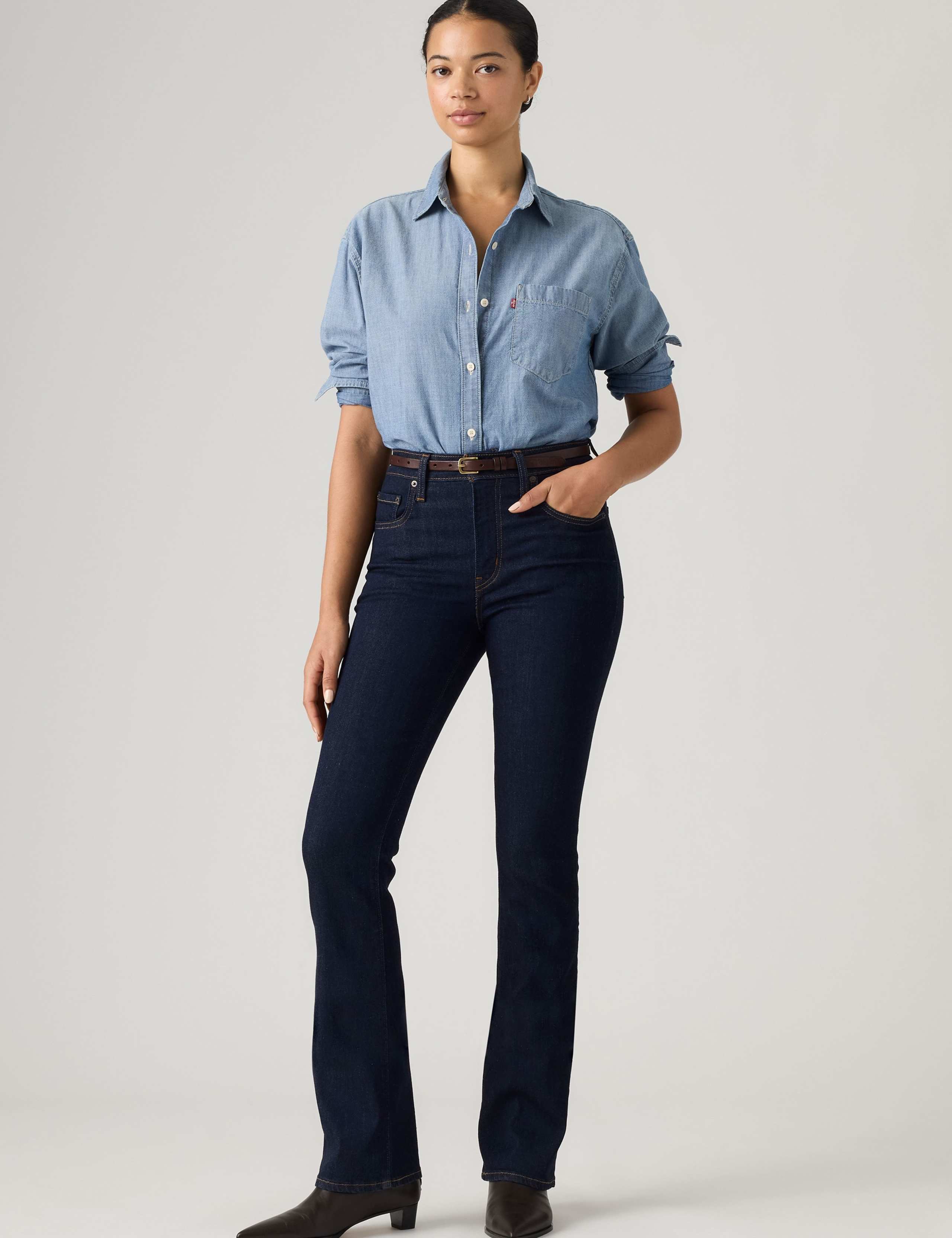 725 High Rise Bootcut Jeans