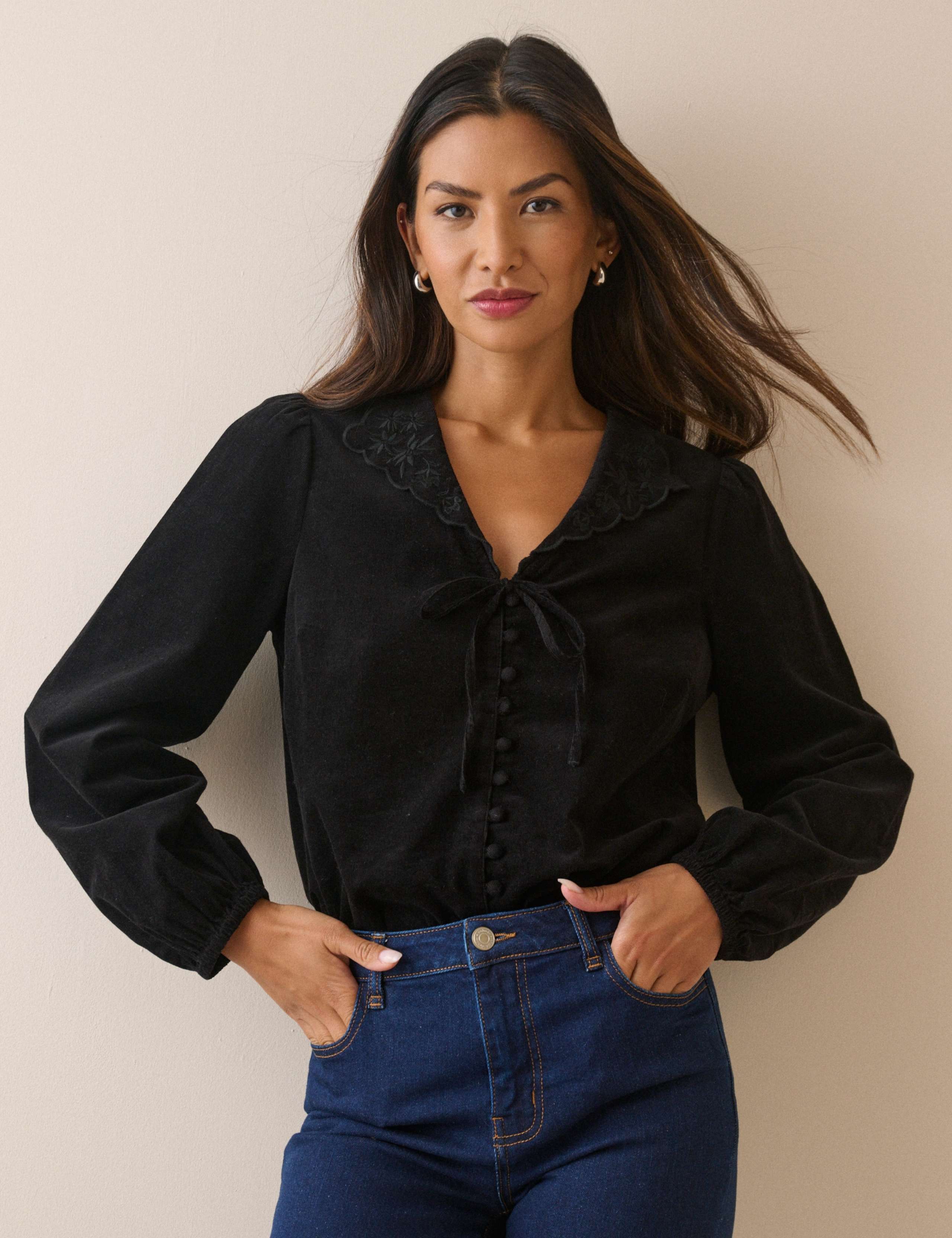 Cord Collared V-Neck Blouse