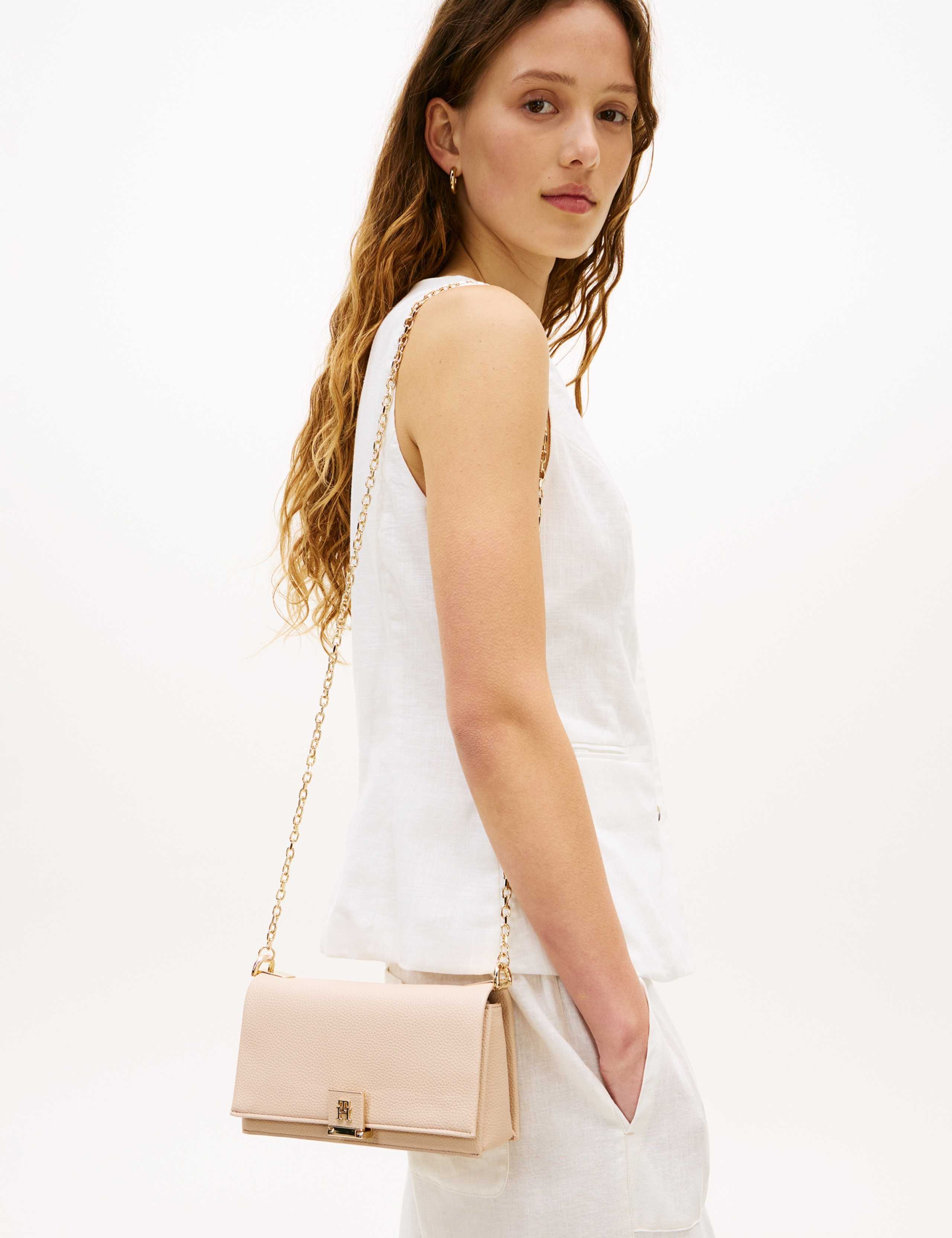 Her Chain Strap Cross Body Bag