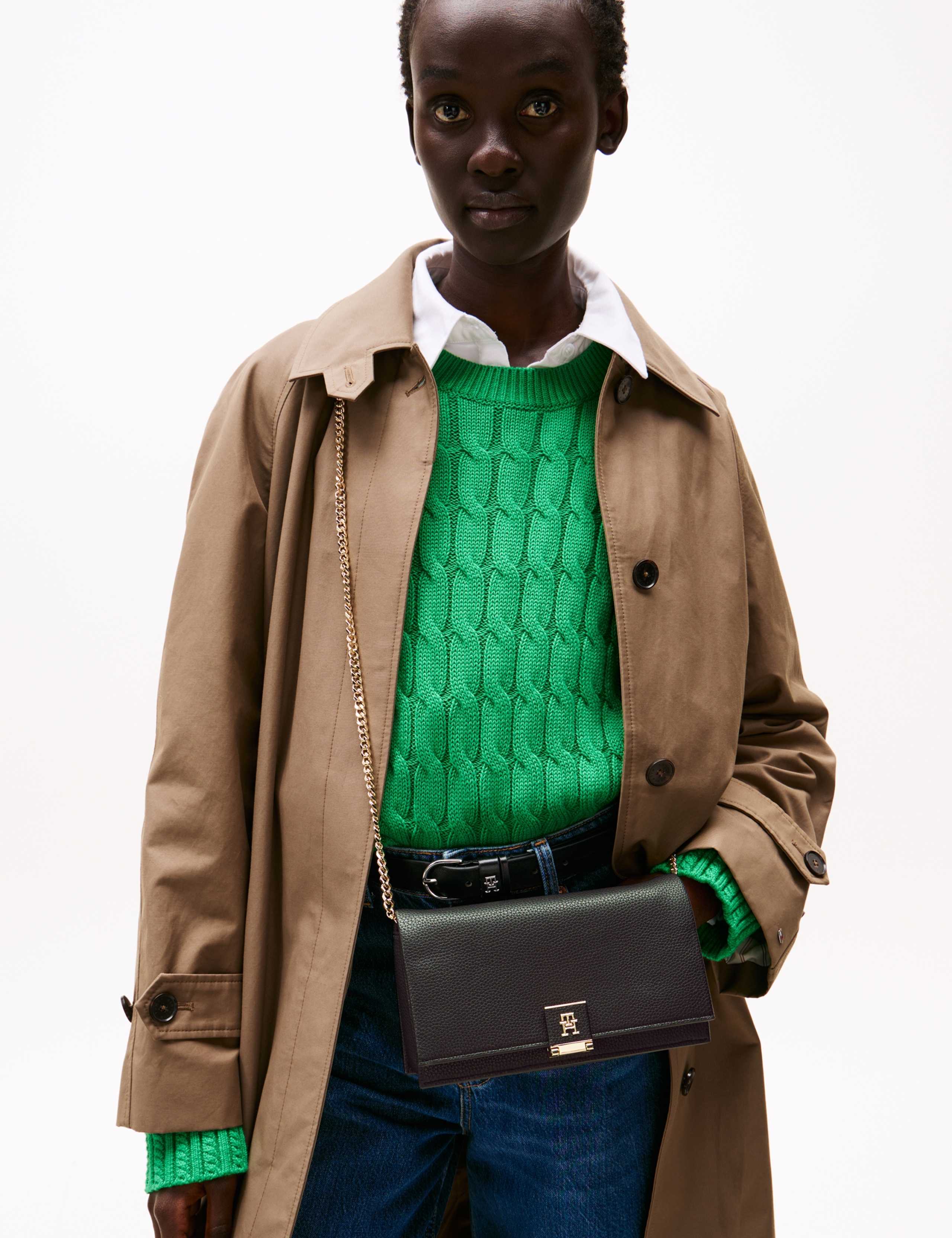 Her Chain Strap Cross Body Bag