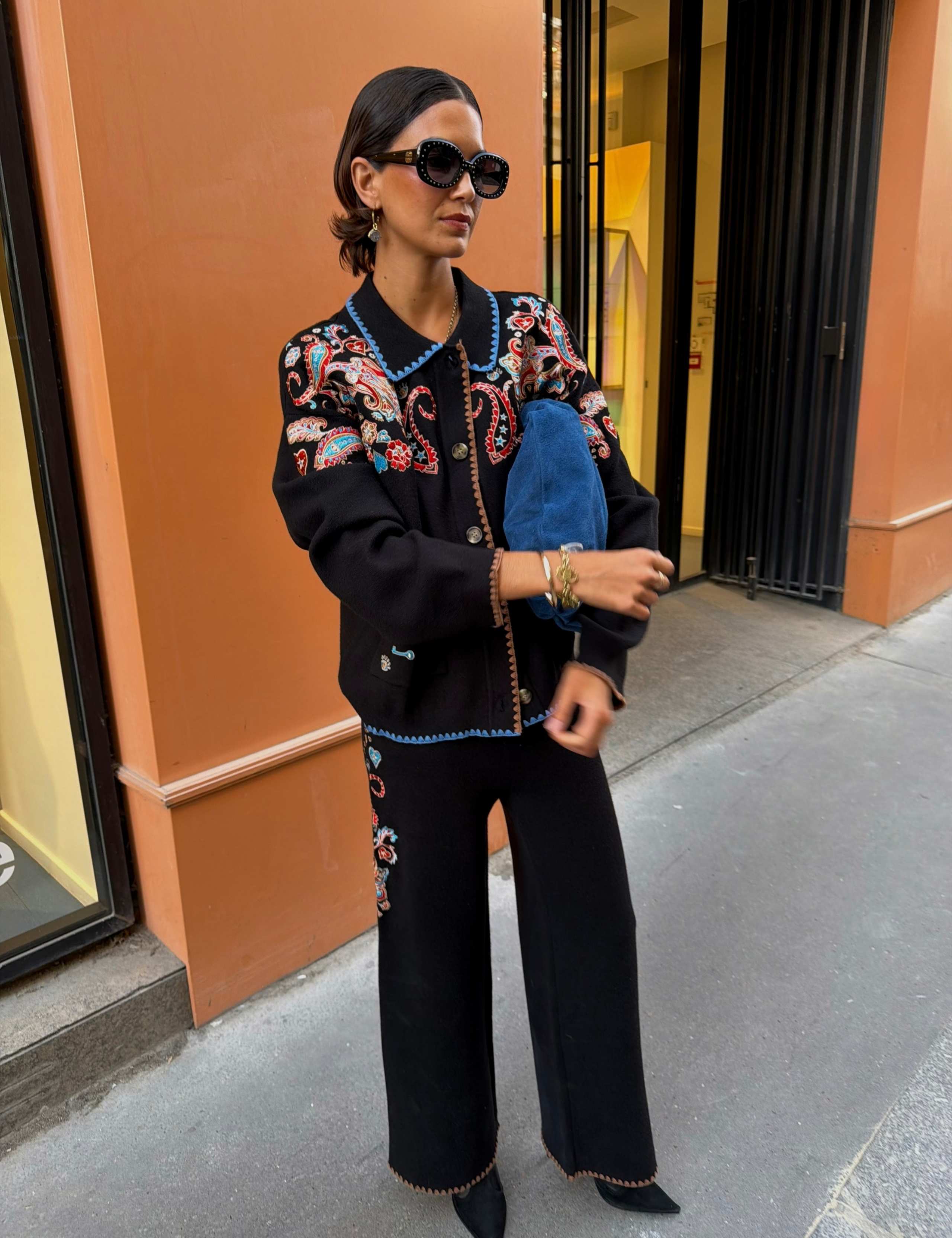 Embroidered Collared Relaxed Cardigan