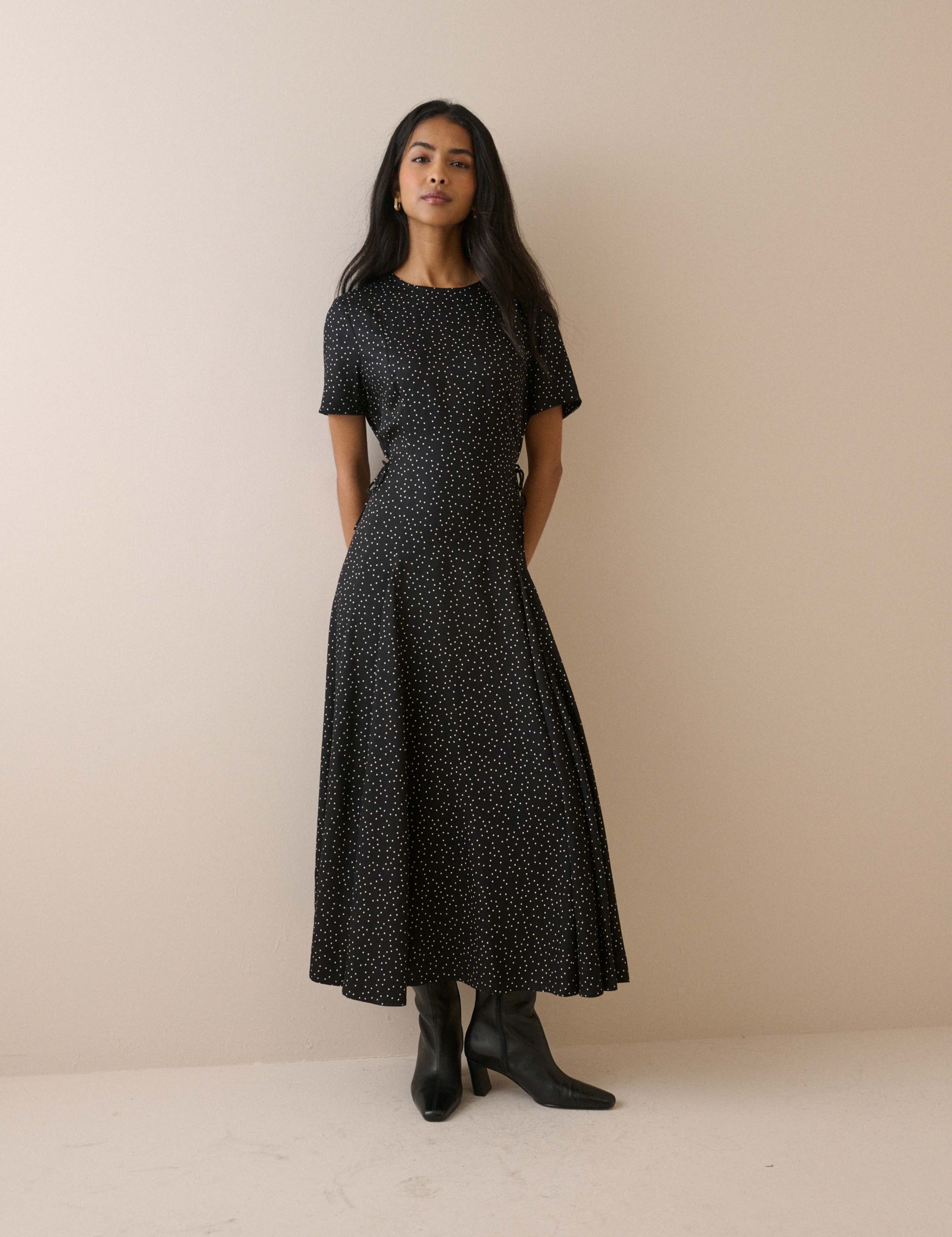 Polka Dot Round Neck Tie Detail Midi Tea Dress