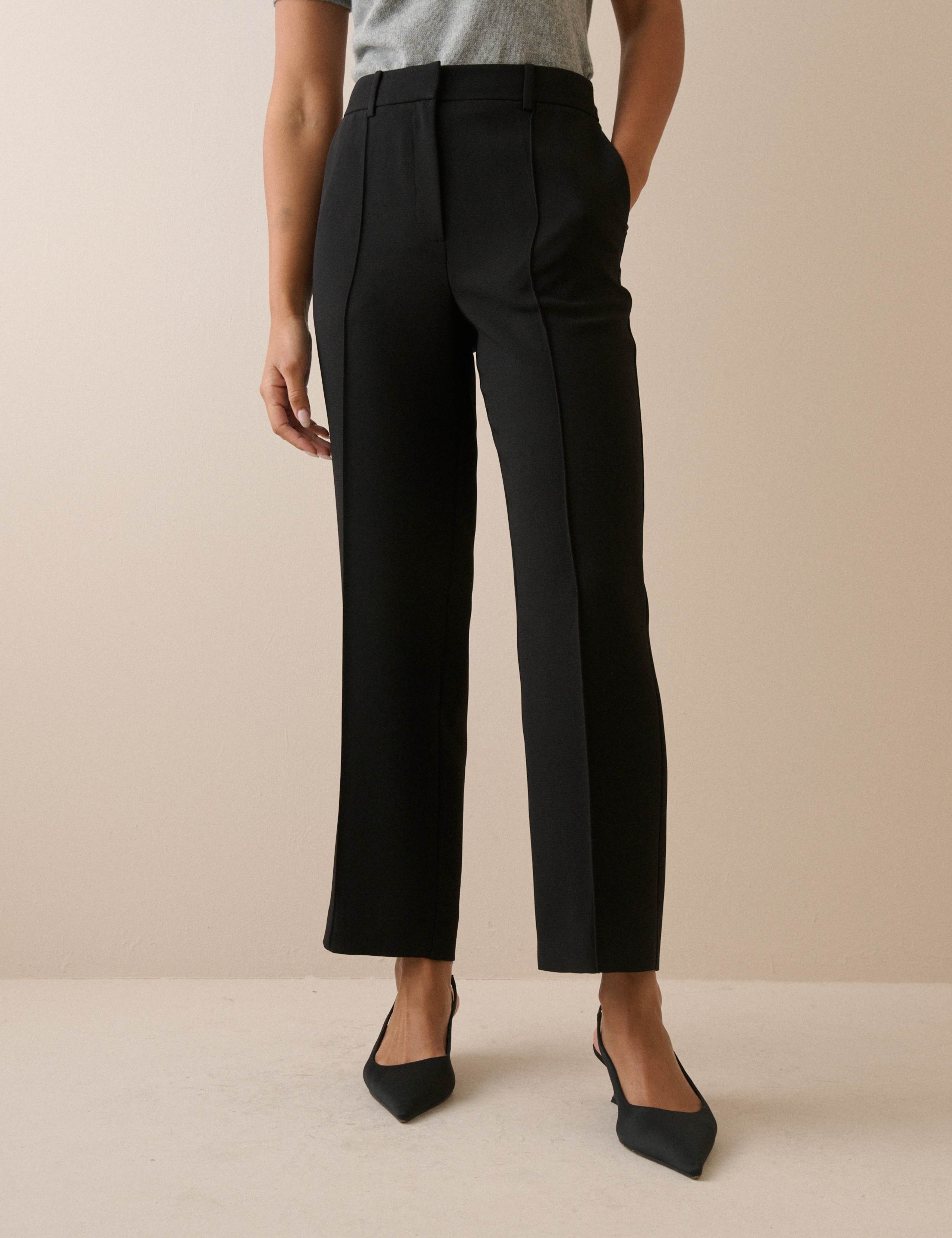 Crepe Tapered Trousers