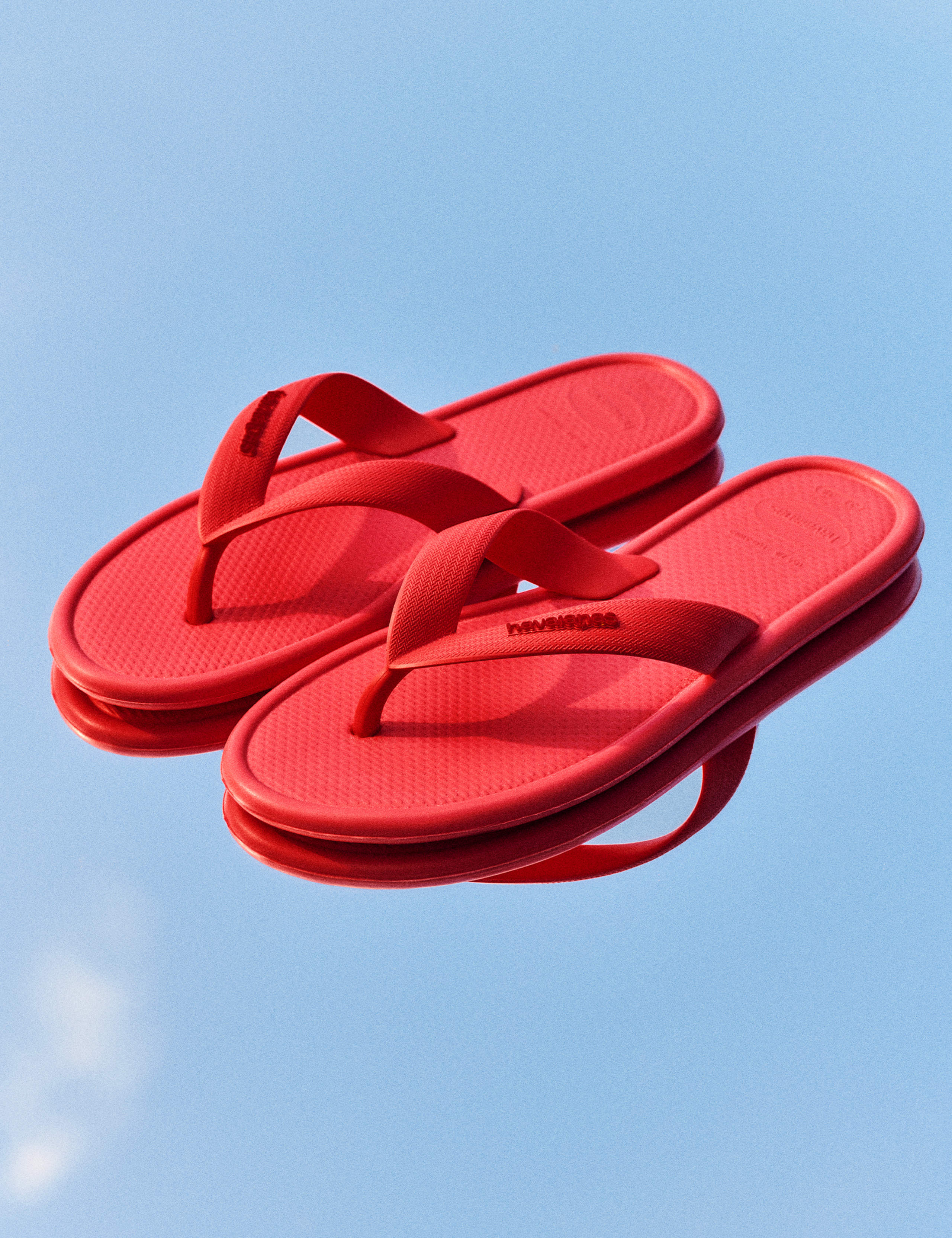 Puffy Edge Flat Flip Flops
