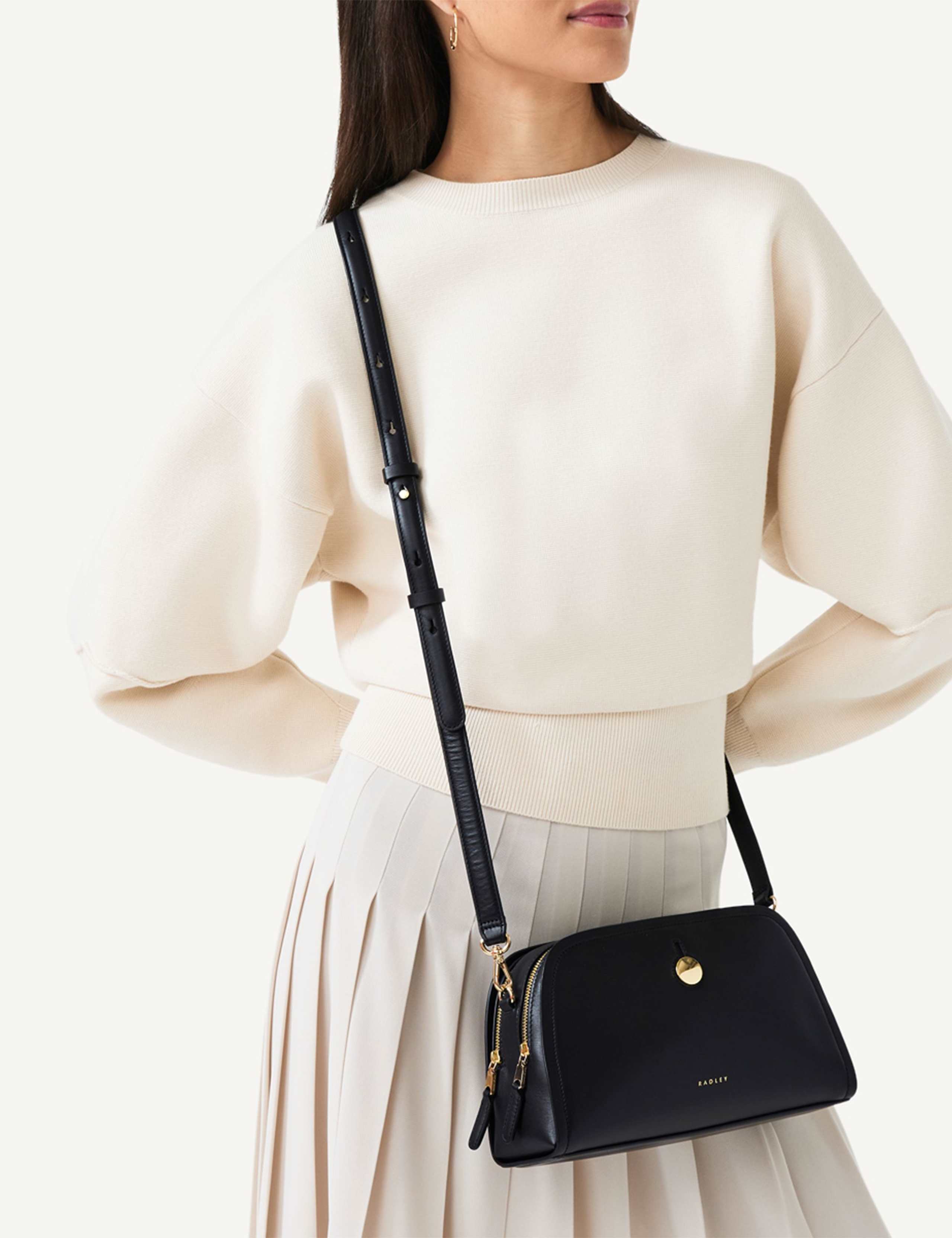 Bathurst Mews Leather Multi Pocket Multi Pocket Bag