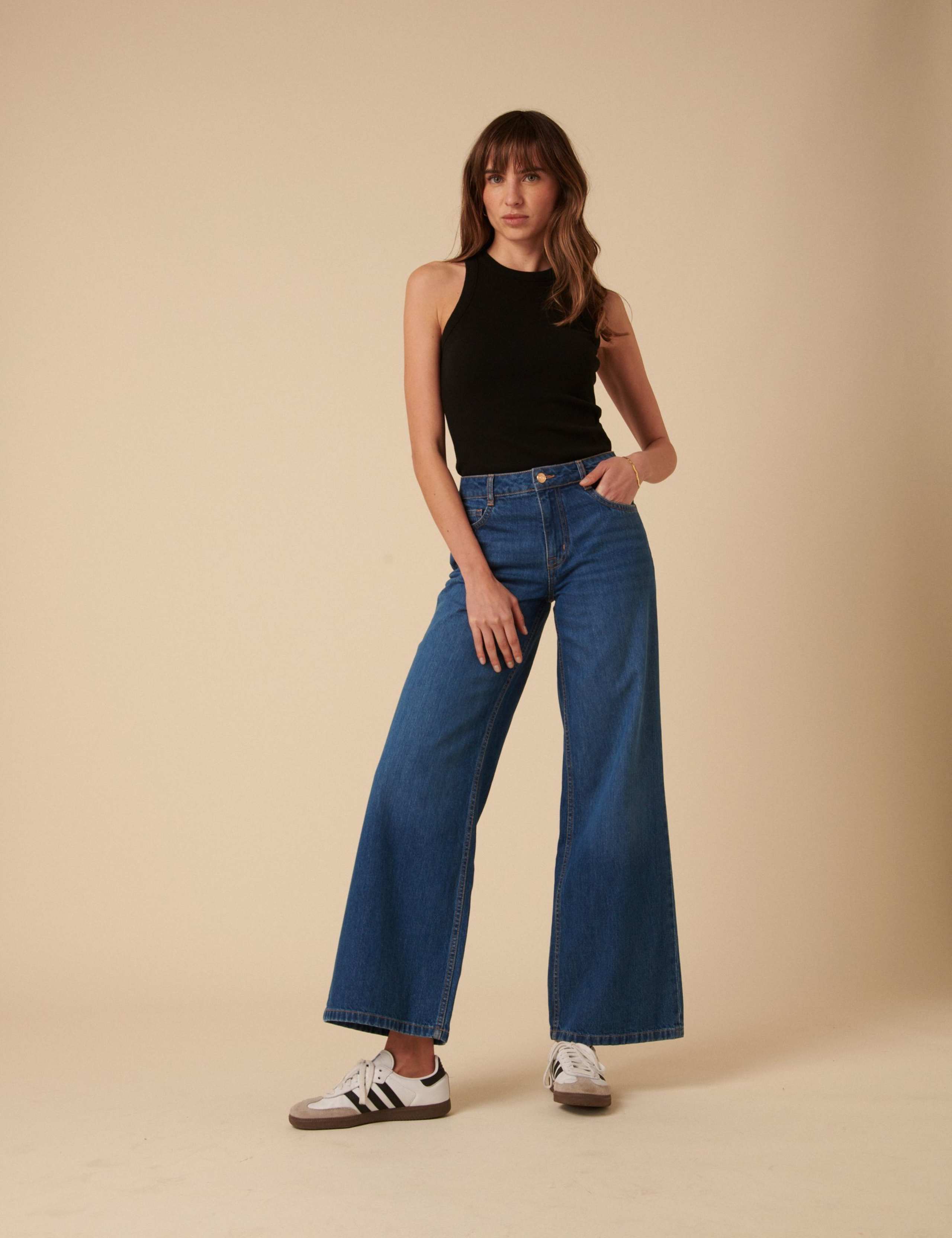 Mid Rise Wide Leg Jeans