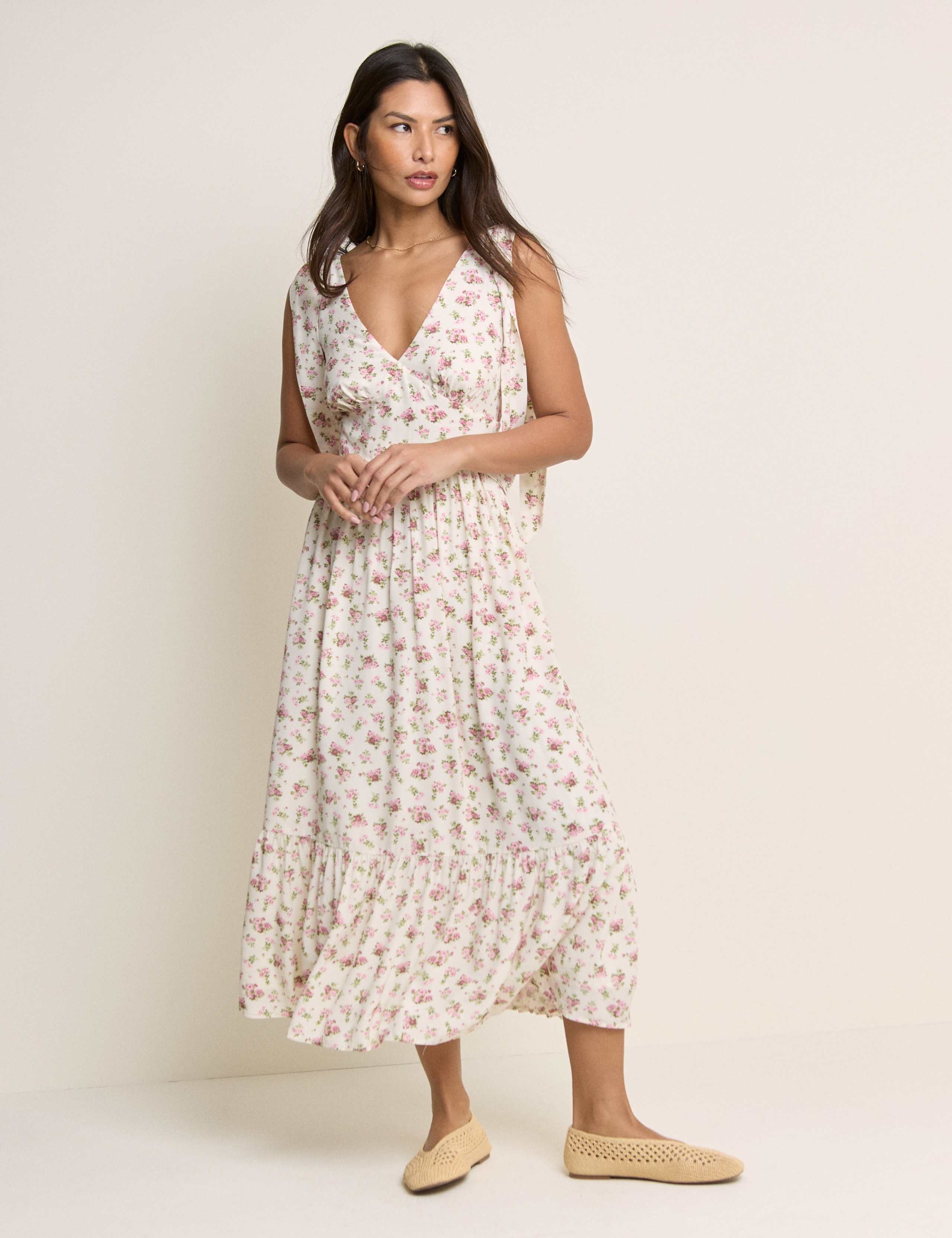 Floral V-Neck Bow Detail Midaxi Tiered Dress
