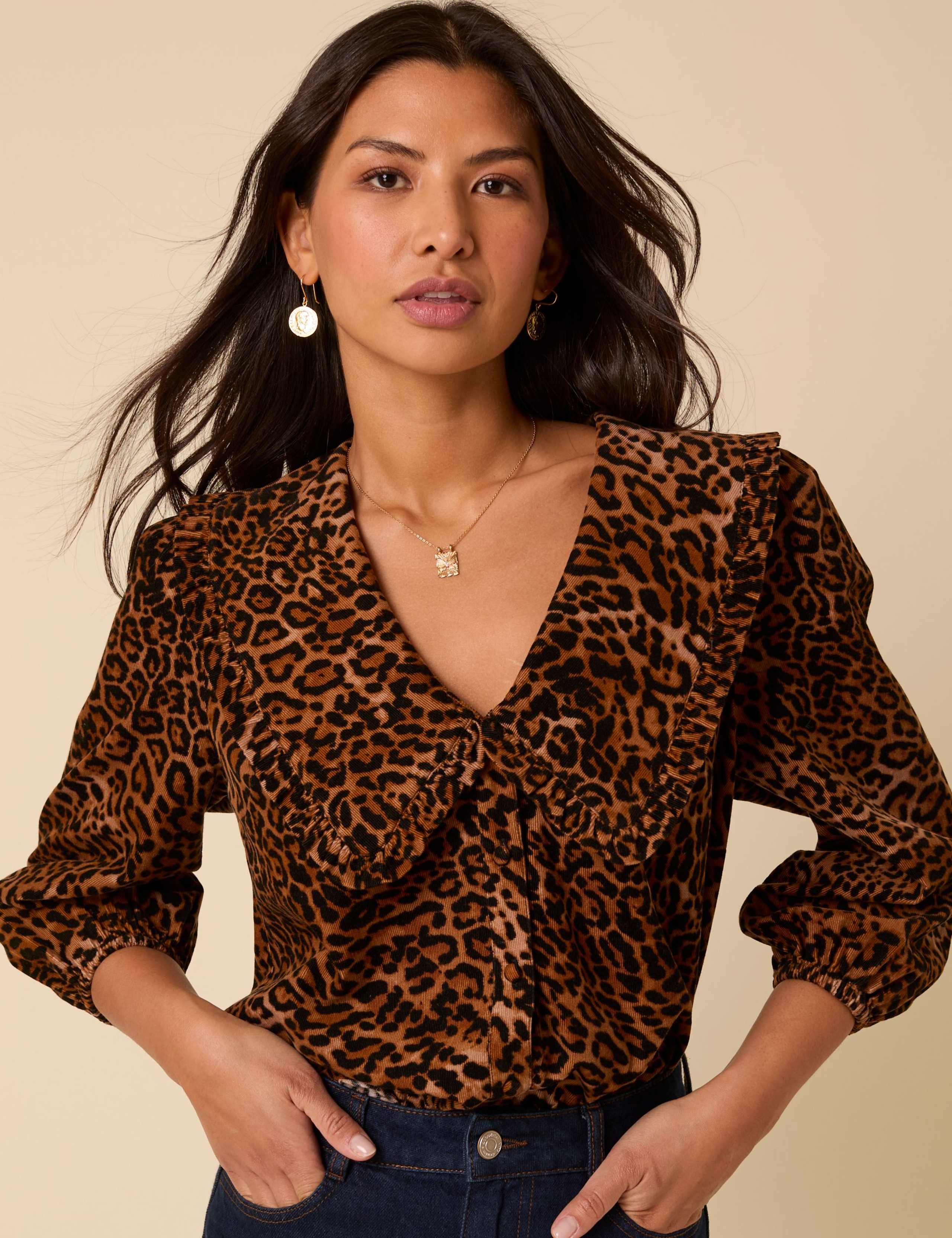 Cord Animal Collared Puff Sleeve Blouse