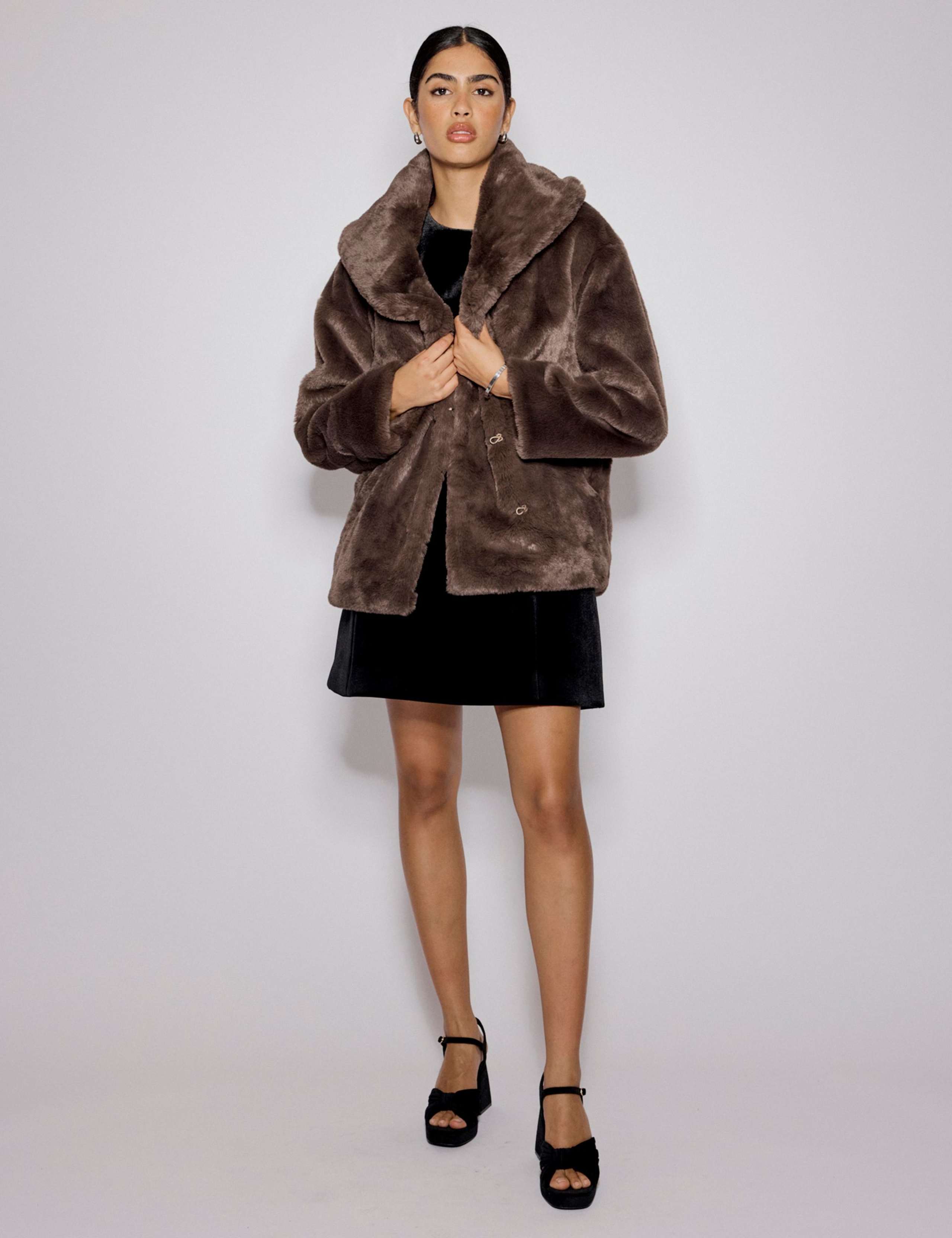 Faux Fur Collared Jacket