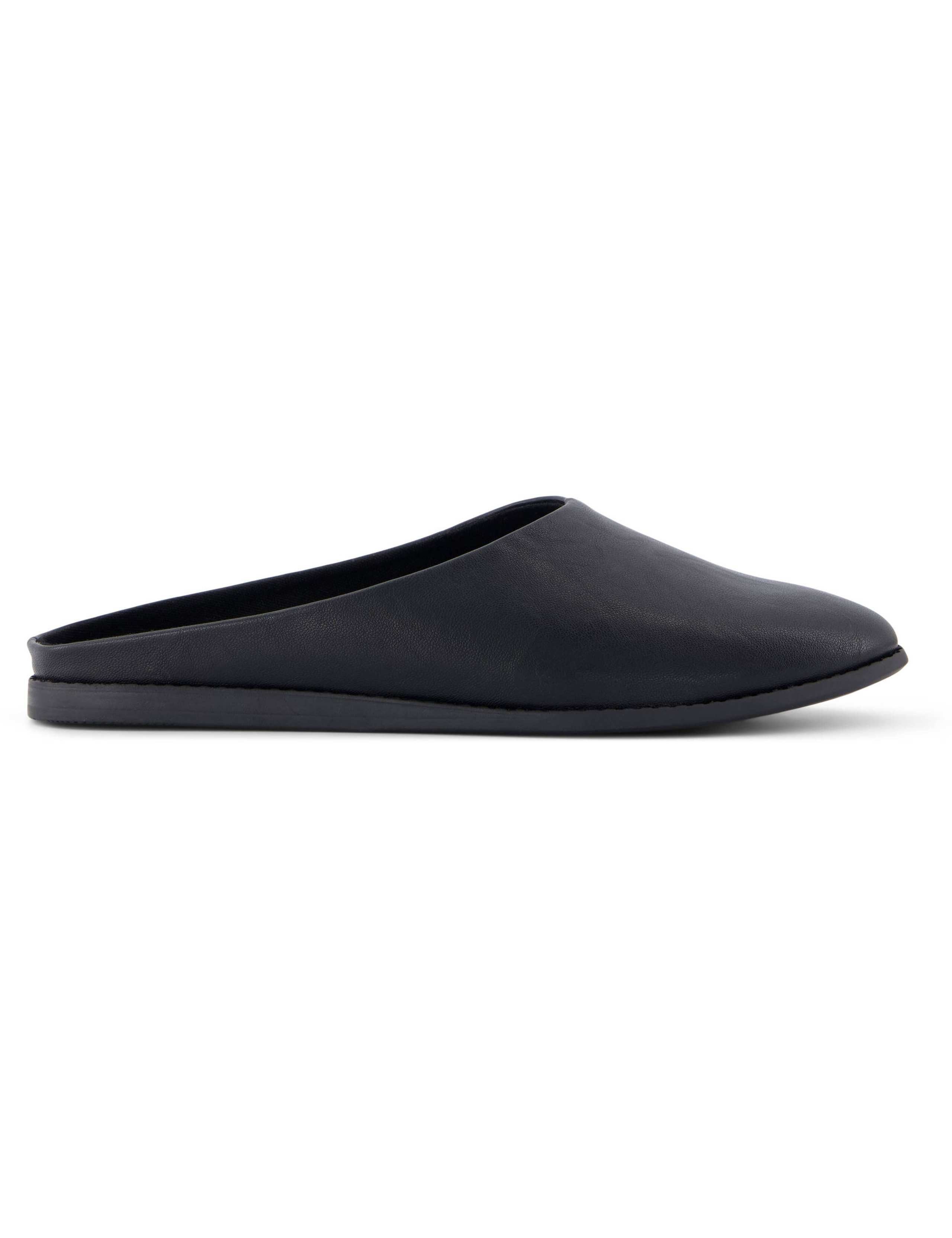 Flat Closed Toe Shoes