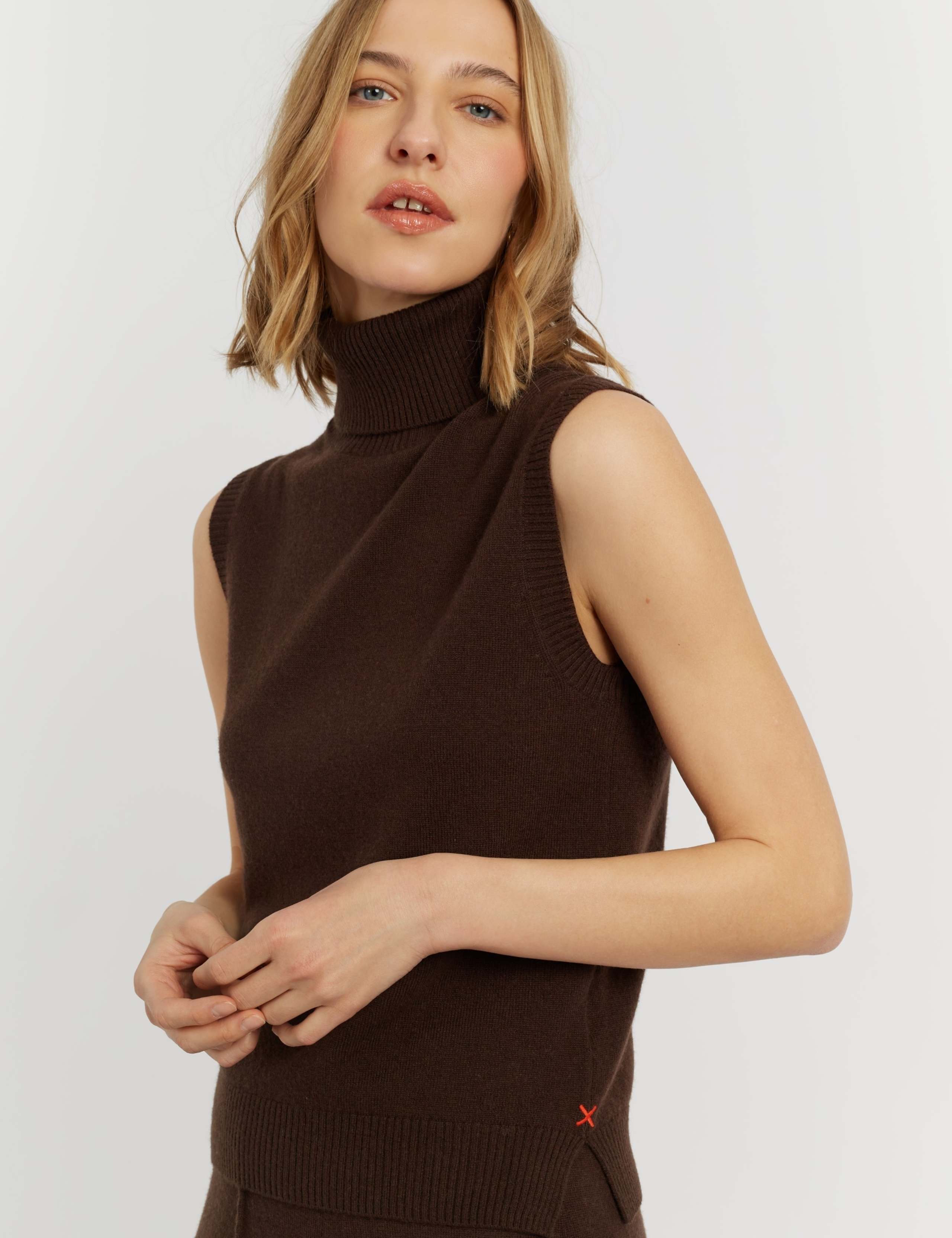 Wool Rich Knitted Vest with Cashmere