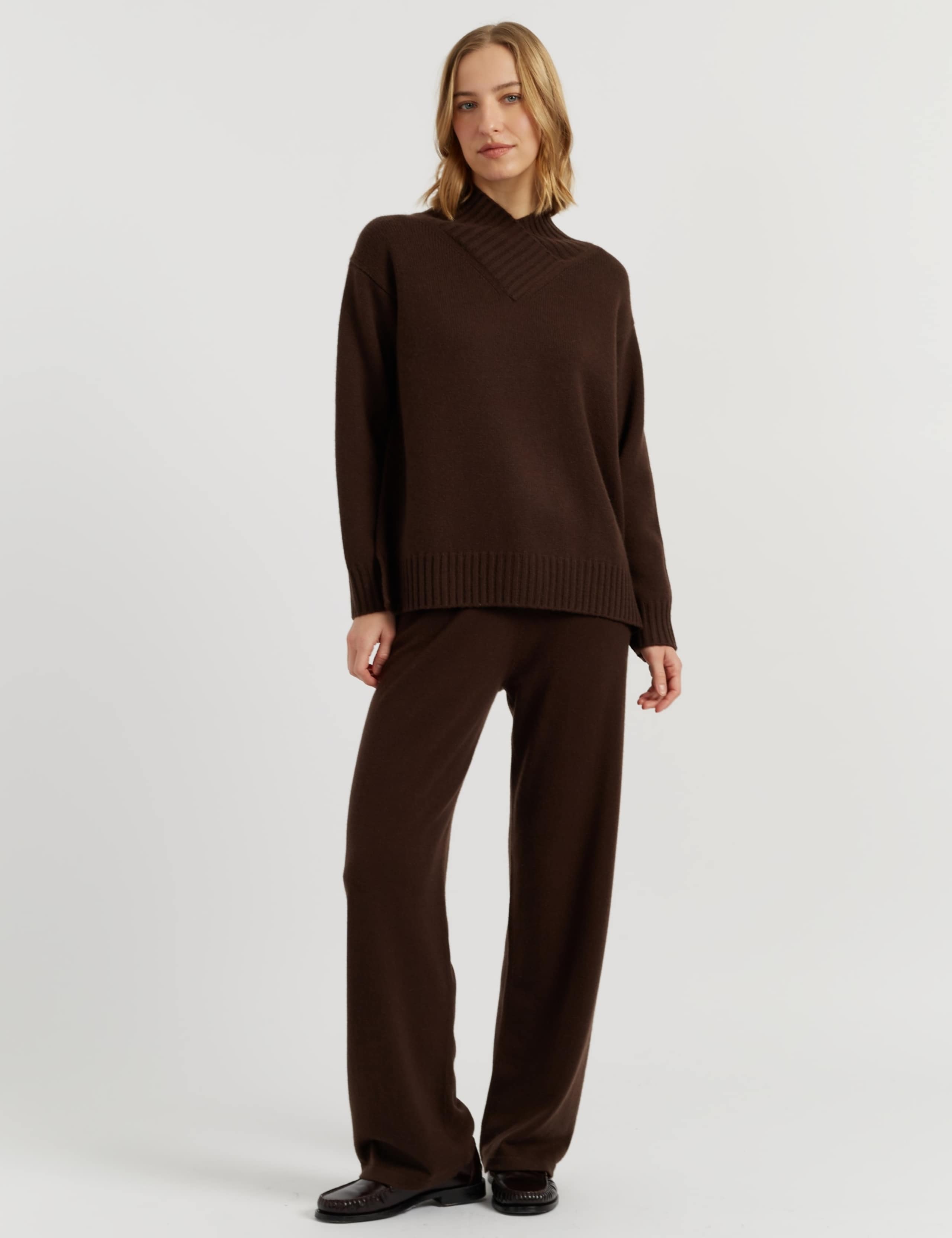 Pure Cashmere Textured High Neck Jumper
