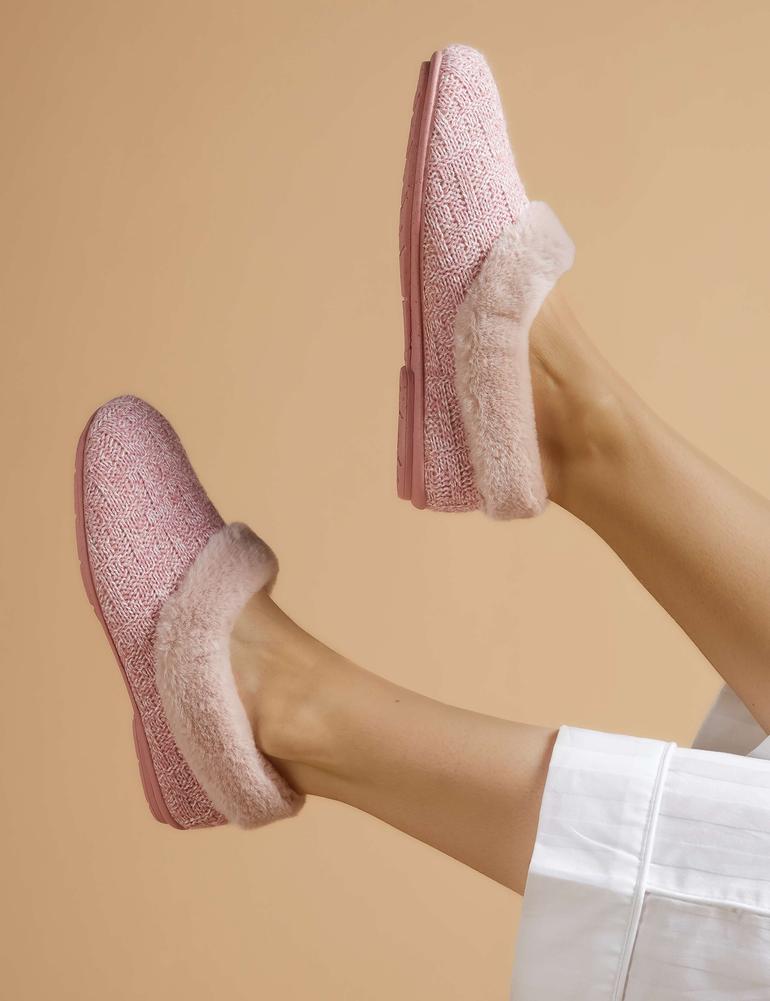 Faux Fur Cuff Slippers