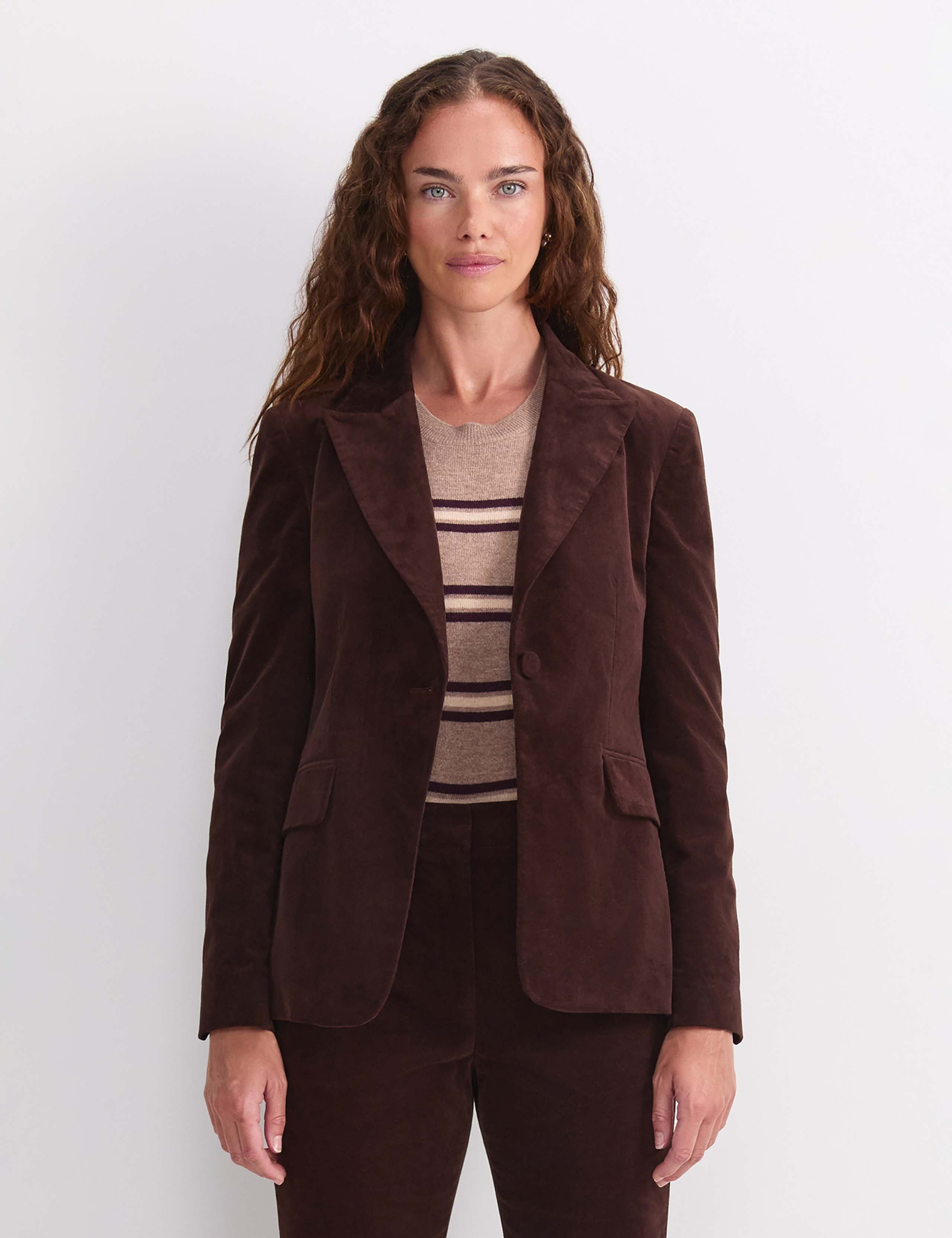 Velvet Single-Breasted Blazer