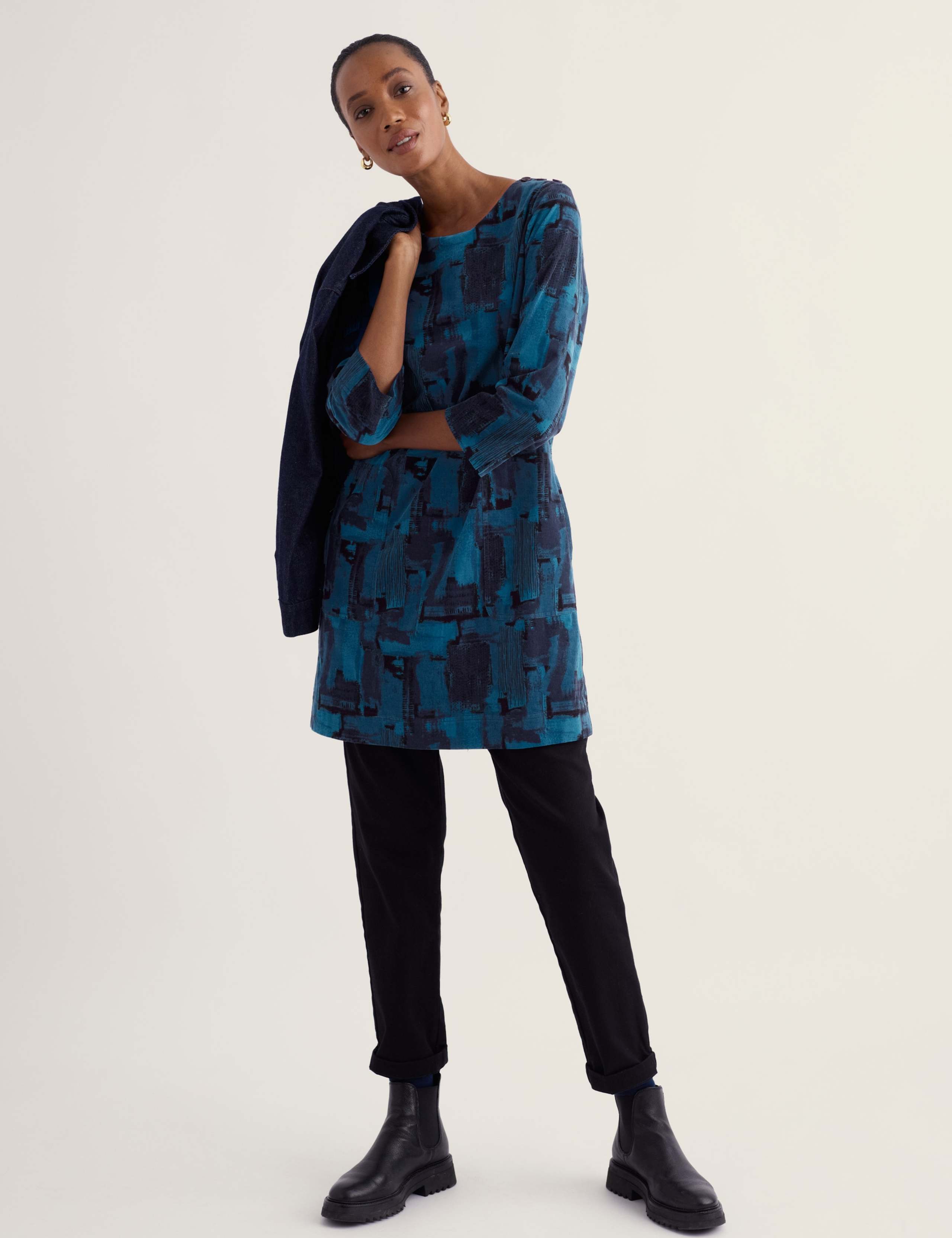 Printed Round Neck 3 Quarter Sleeve Relaxed Fit Tunic