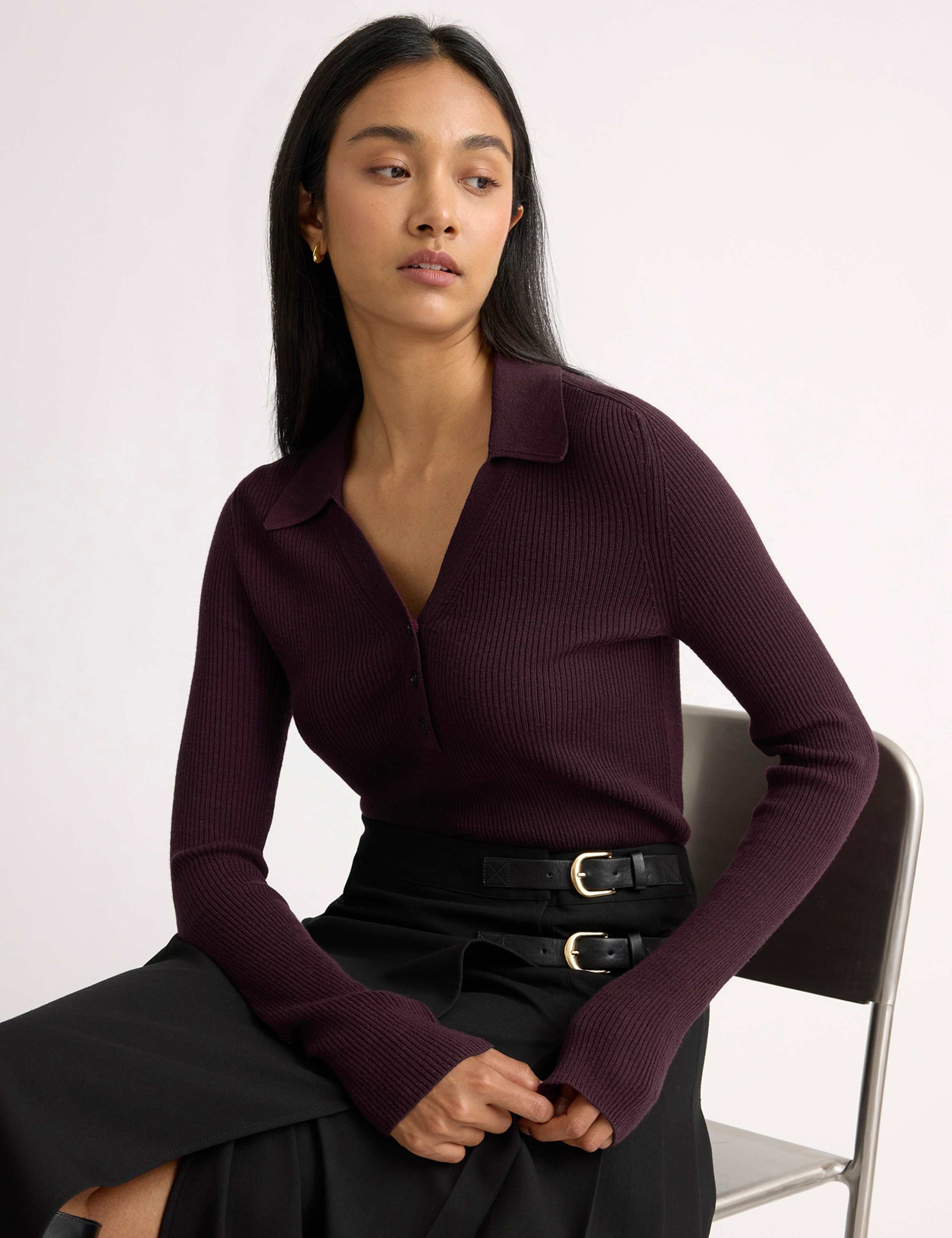 Ribbed V-Neck Button Detail Top