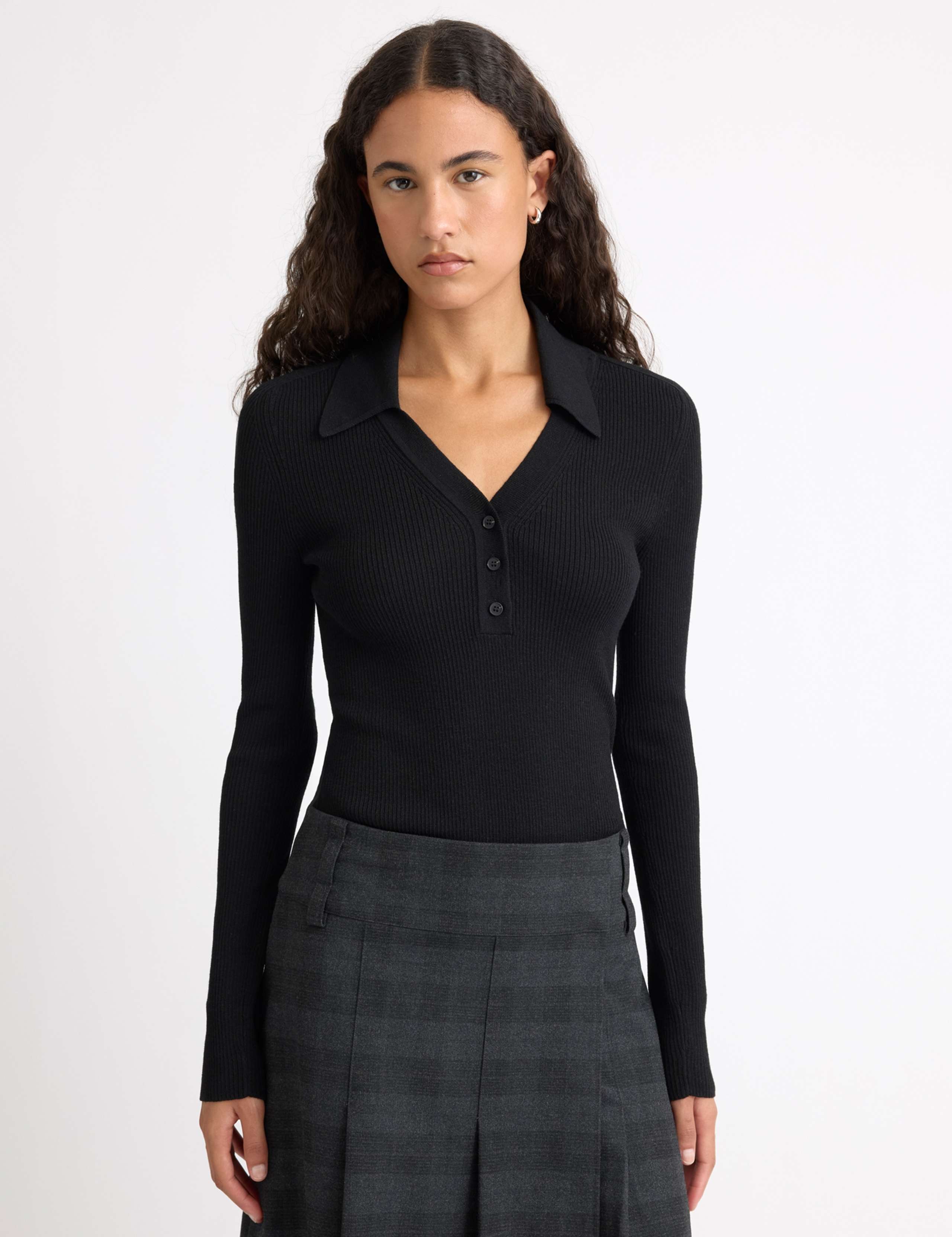 Ribbed V-Neck Button Detail Top
