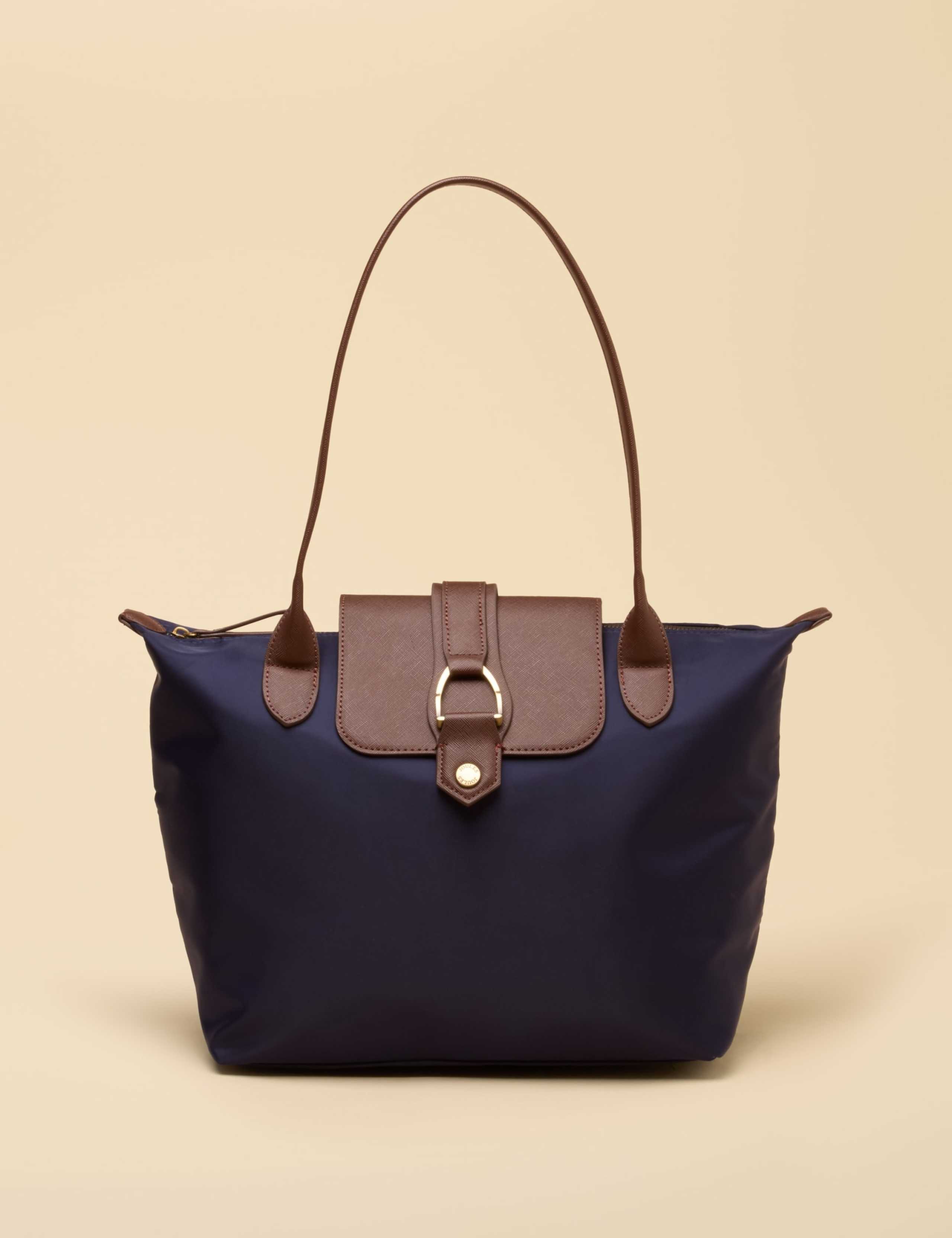 Zip Detail Tote Bag