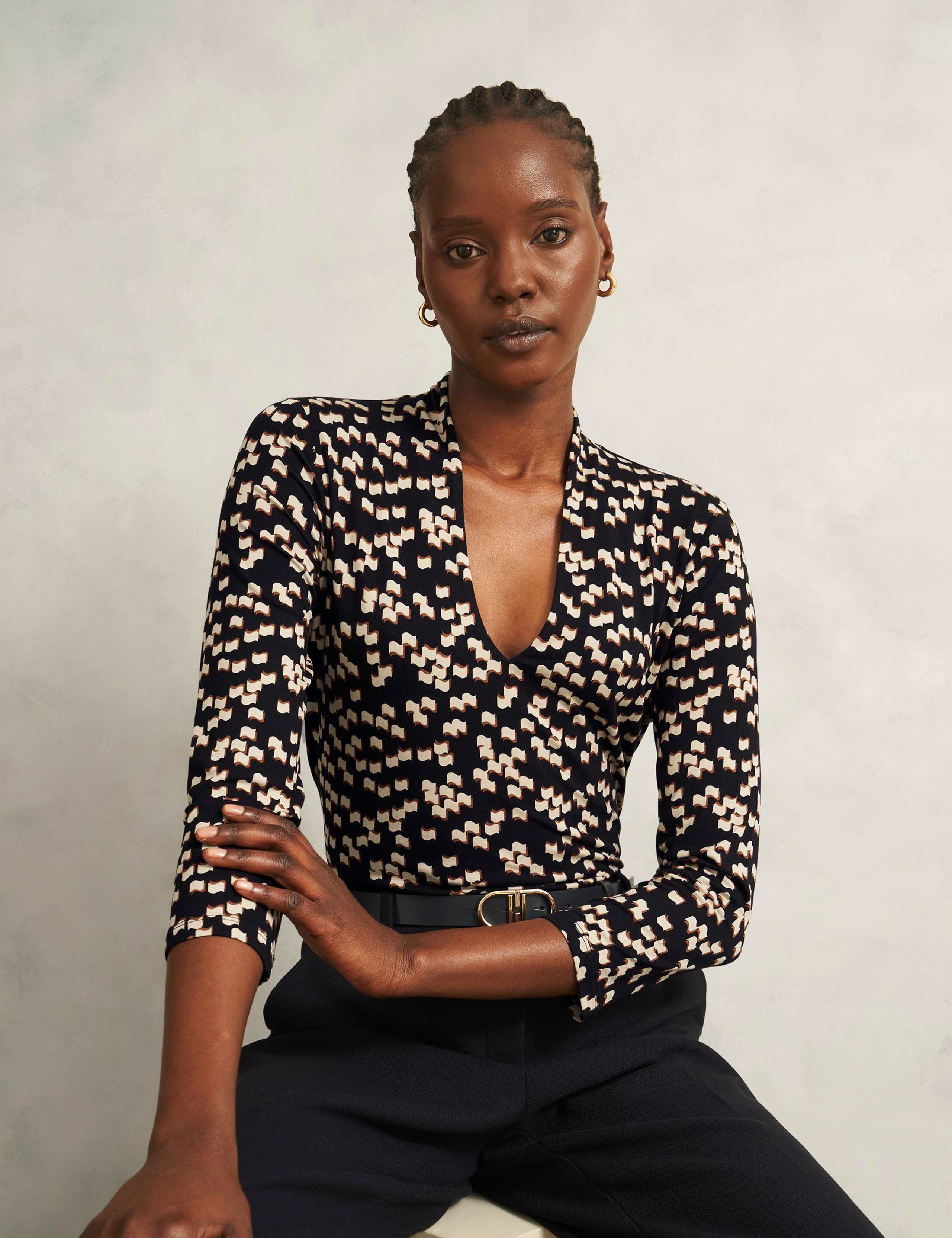 Printed V-Neck Slim Fit Top