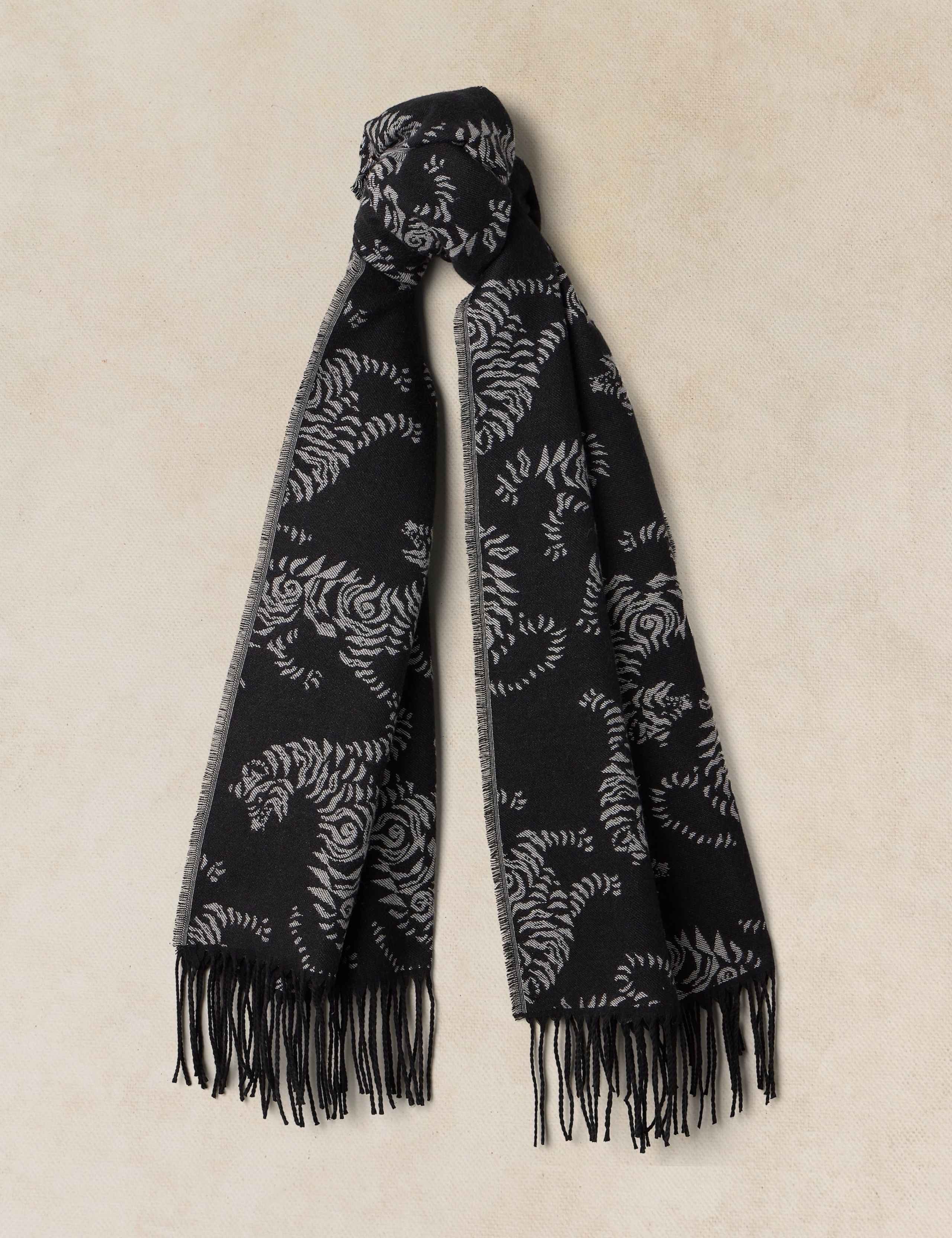 Midweight Animal Pattern Tassel Scarf
