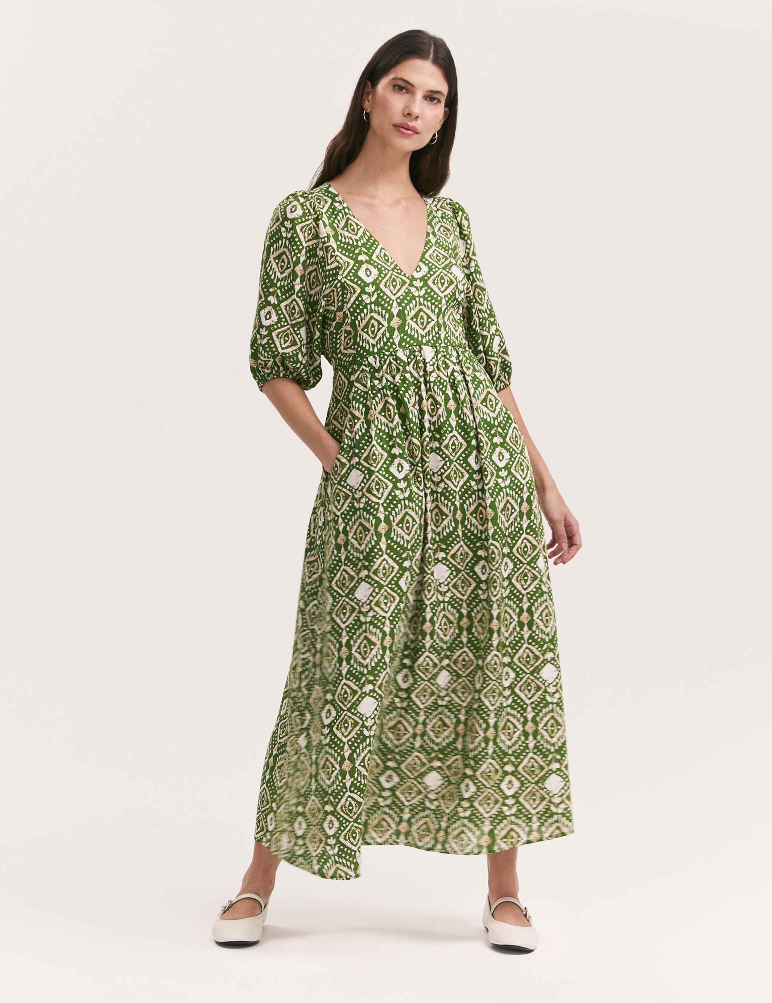 Printed V-Neck Midaxi Smock Dress with Linen