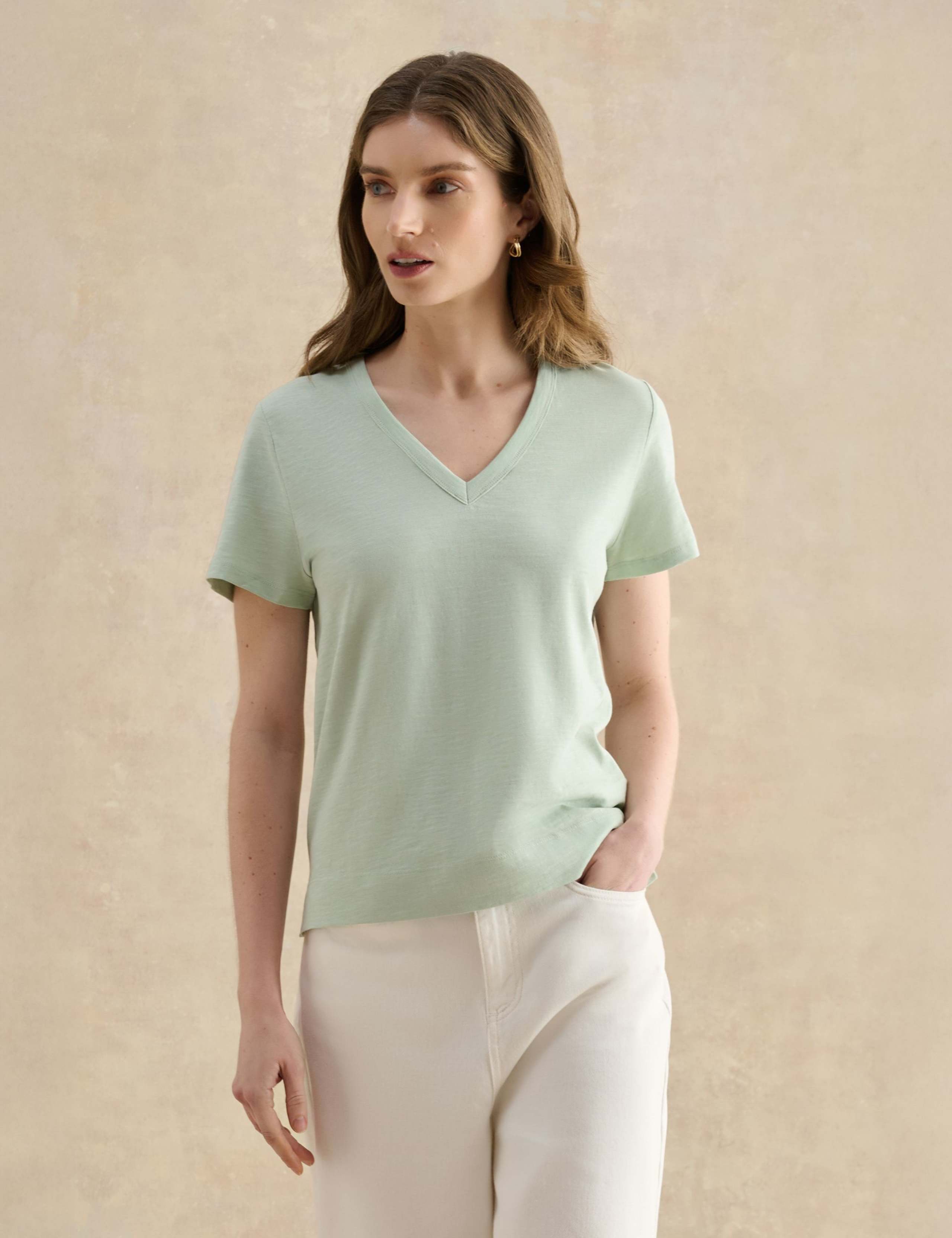 Pure Cotton Slub V-Neck T-Shirt