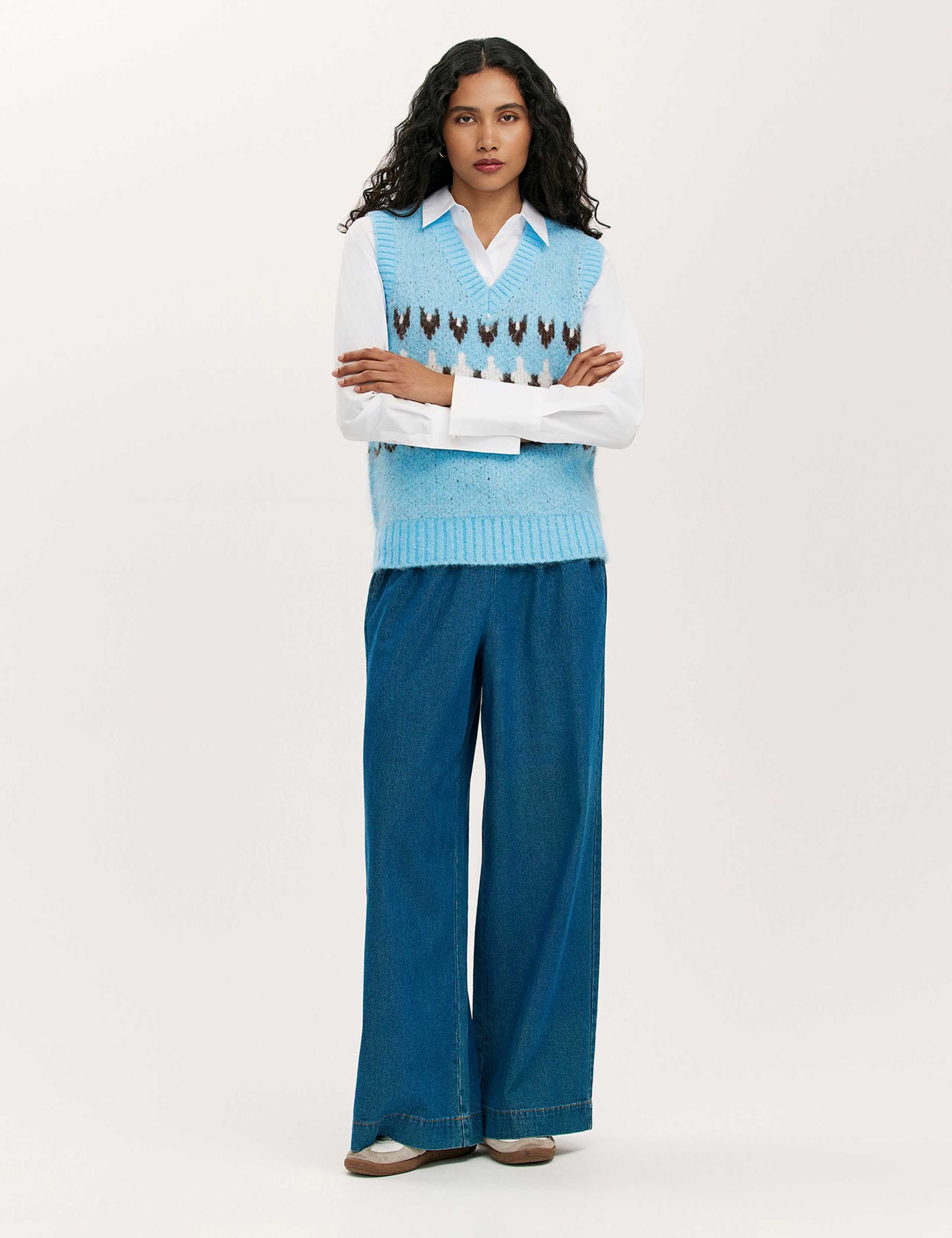 Fair Isle V-Neck Knitted Vest with Wool