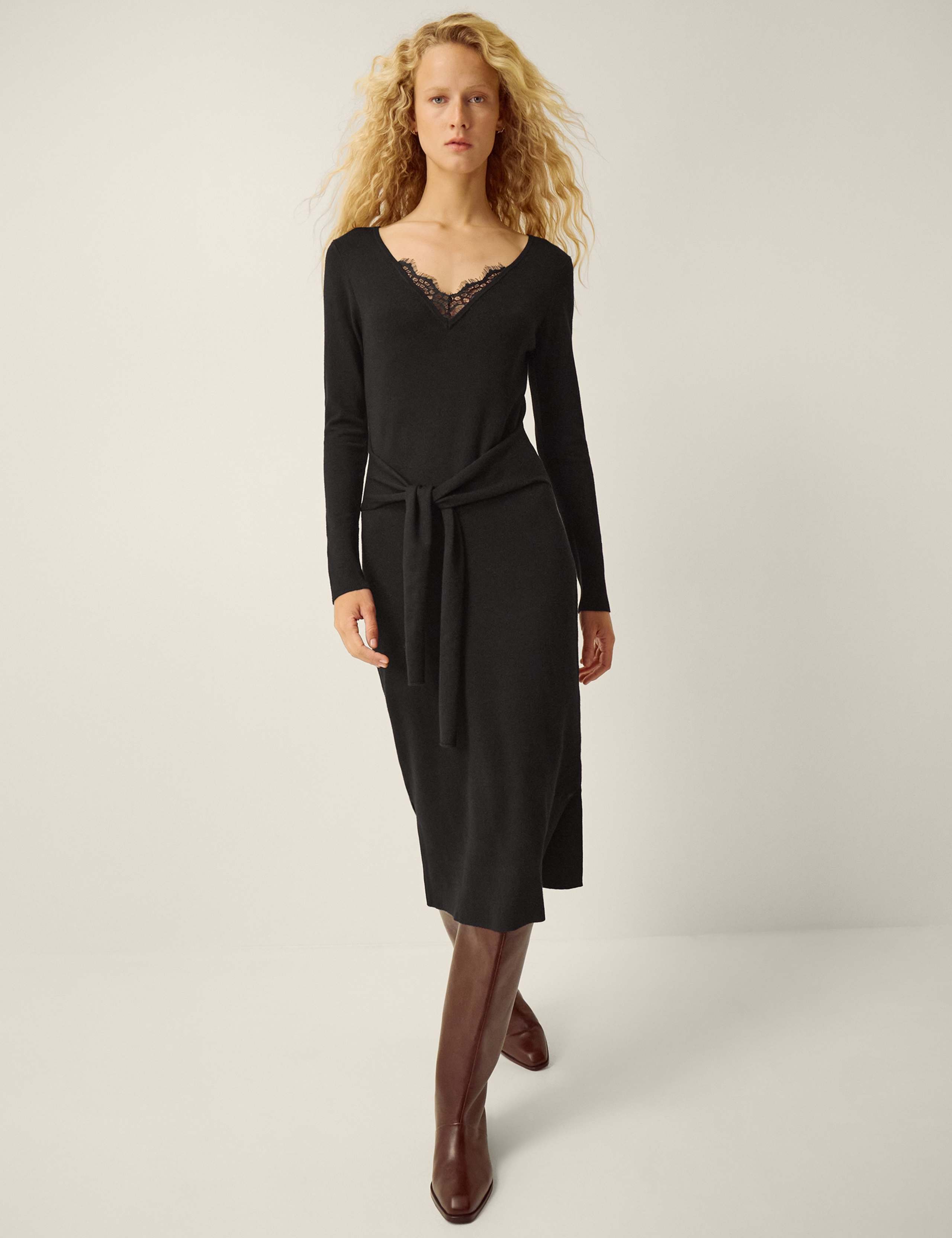 V-Neck Belted Midi Knitted Dress
