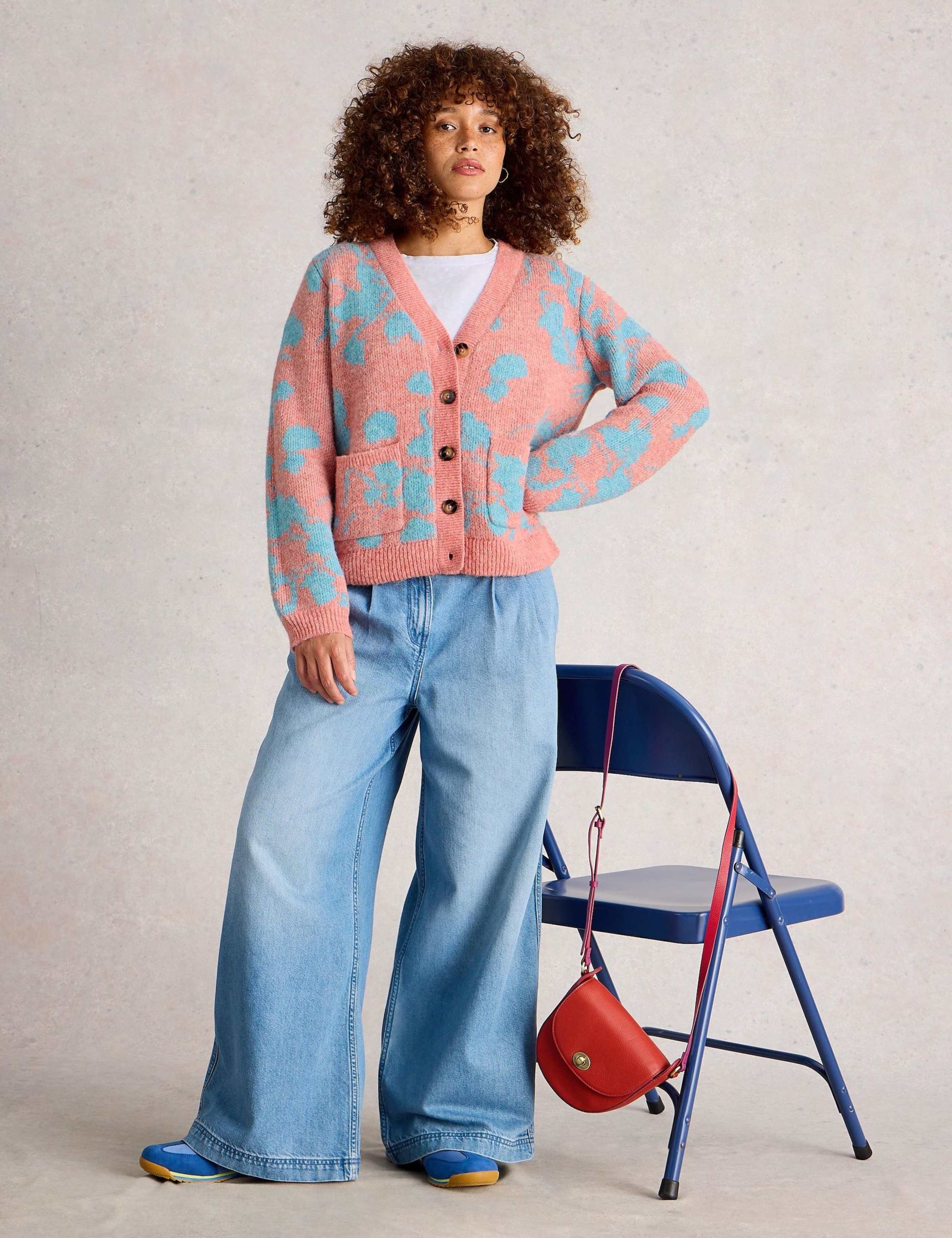 Floral V-Neck Cardigan with Wool