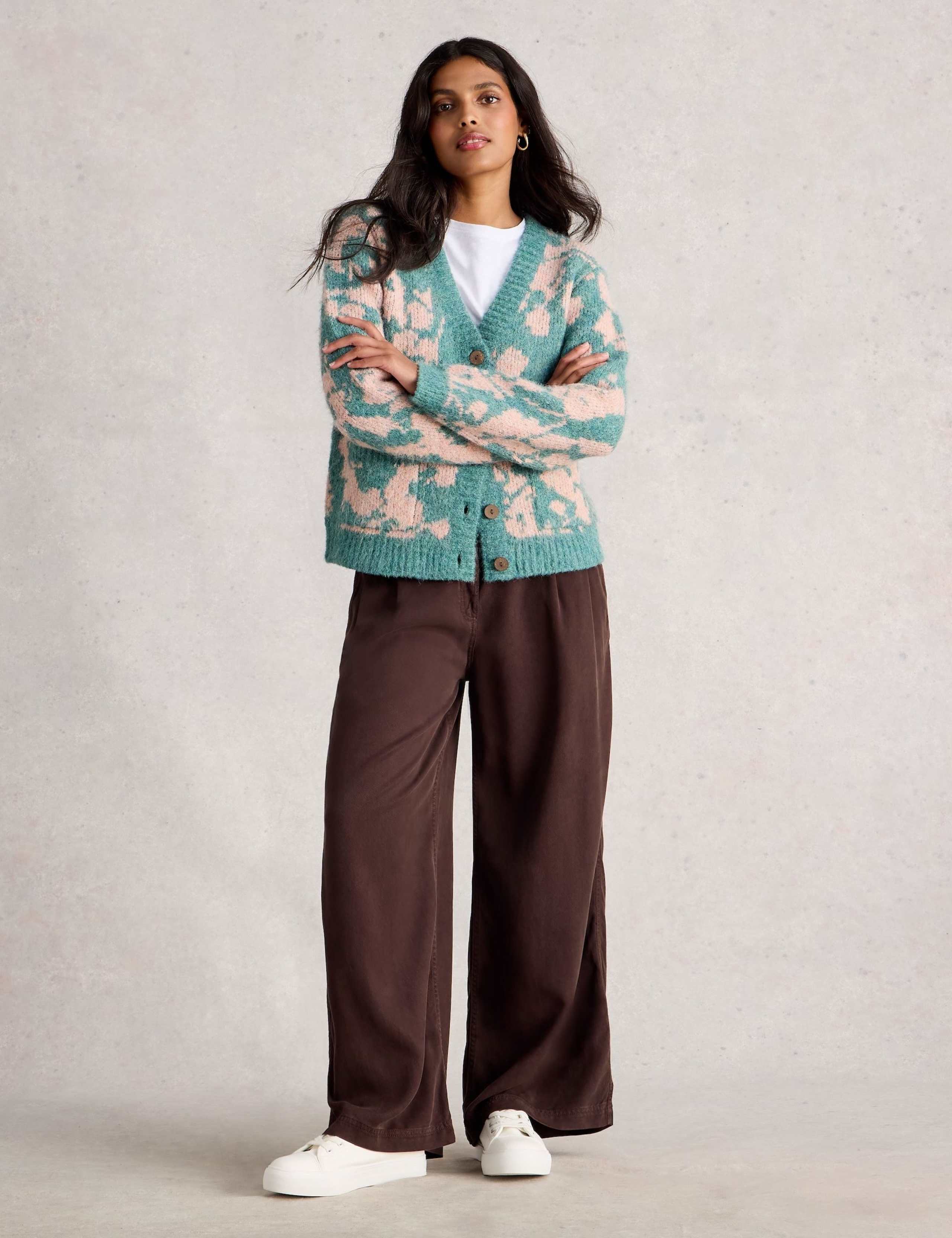 Floral V-Neck Cardigan