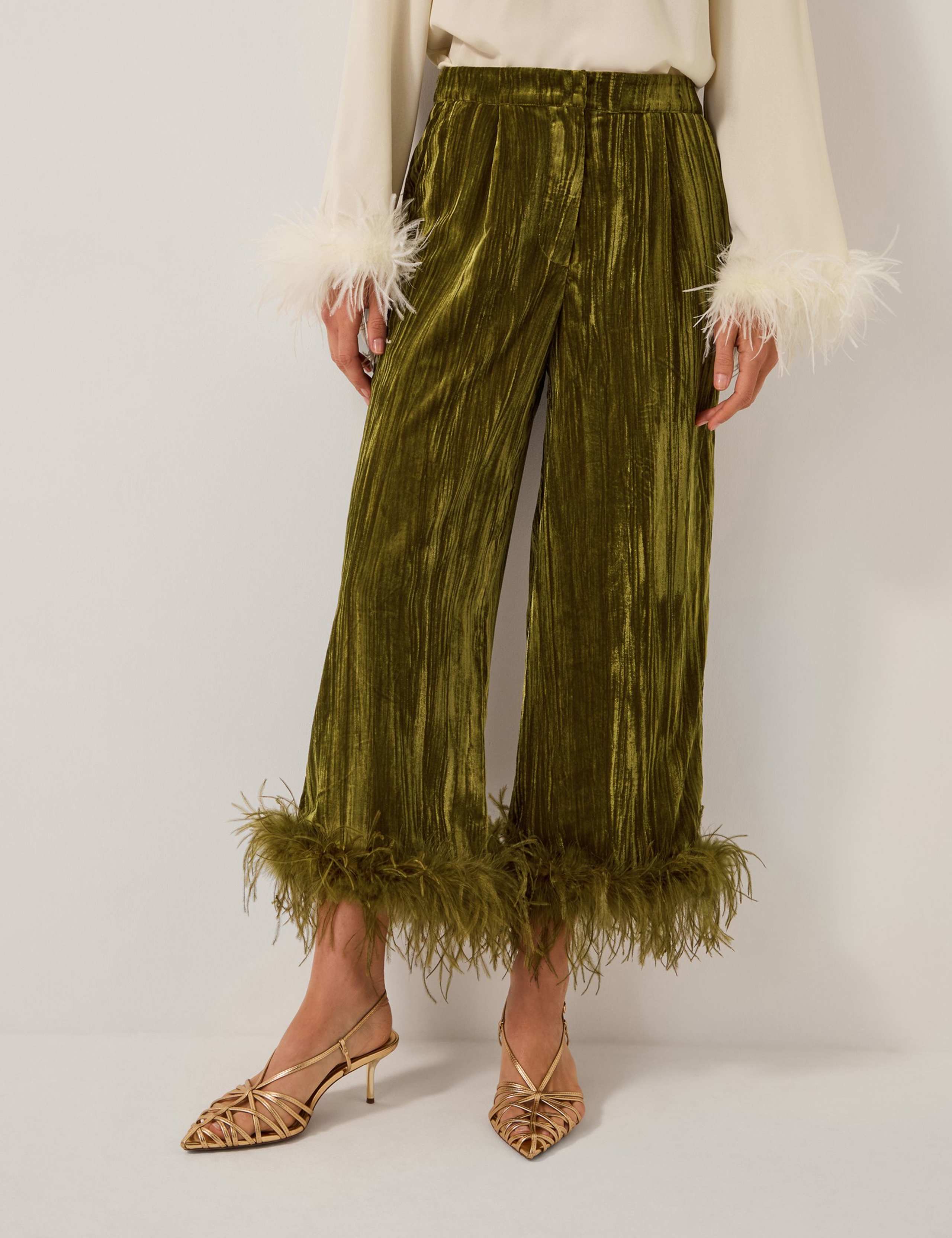 Velvet Textured Wide Leg Cropped Trousers
