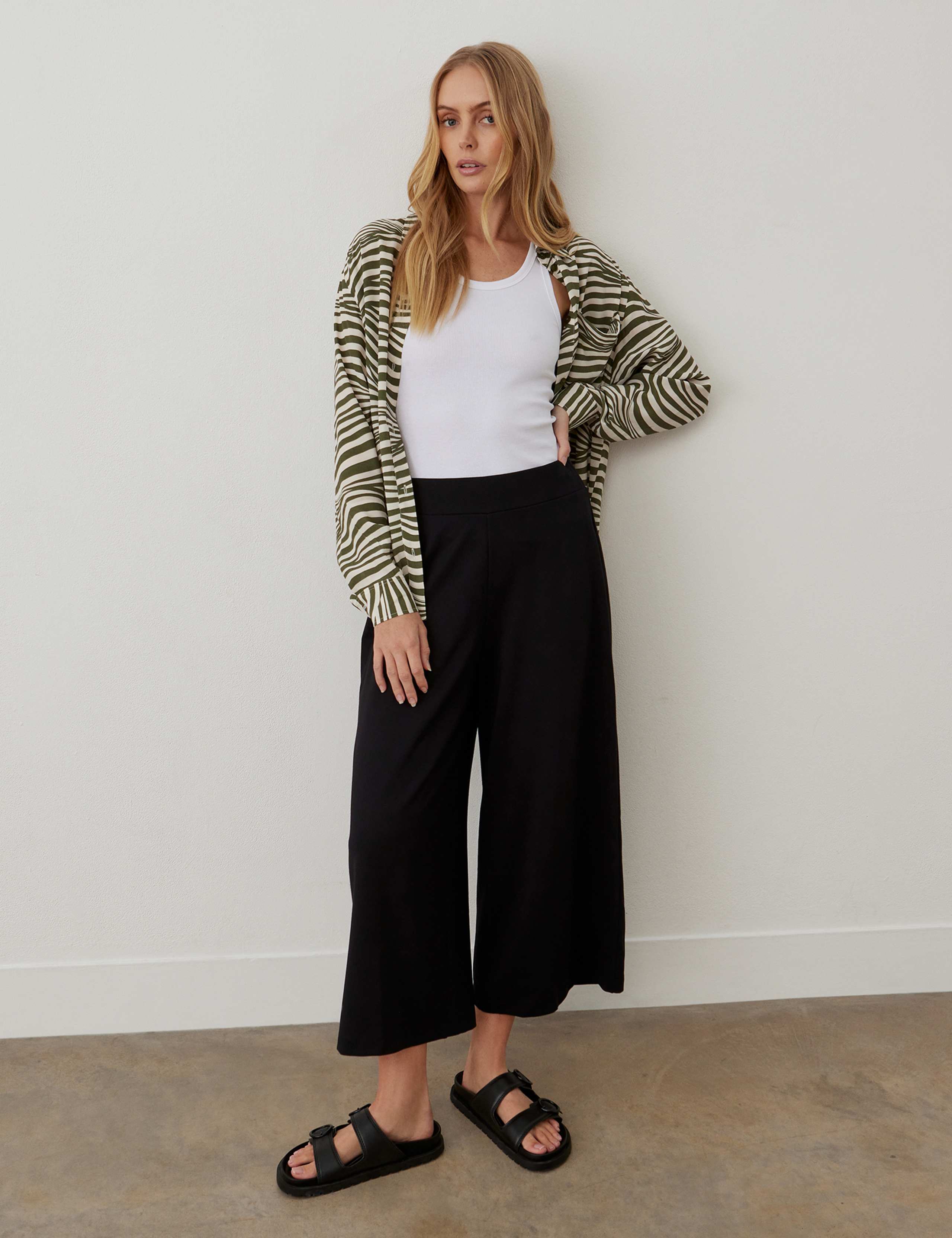 Miribel Ponte Jersey Wide Leg Trouser