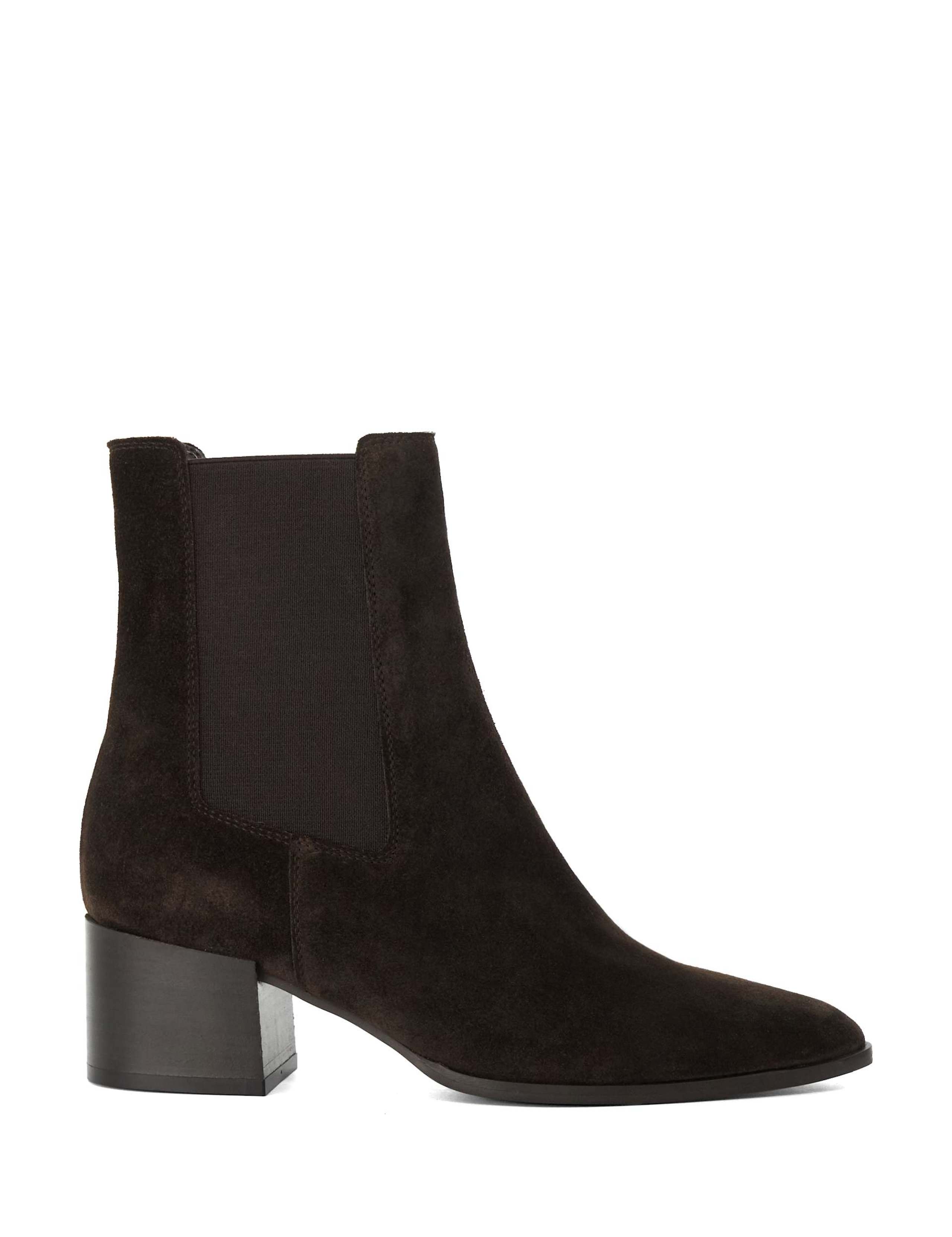 Leather Pointed Toe Chelsea Boots