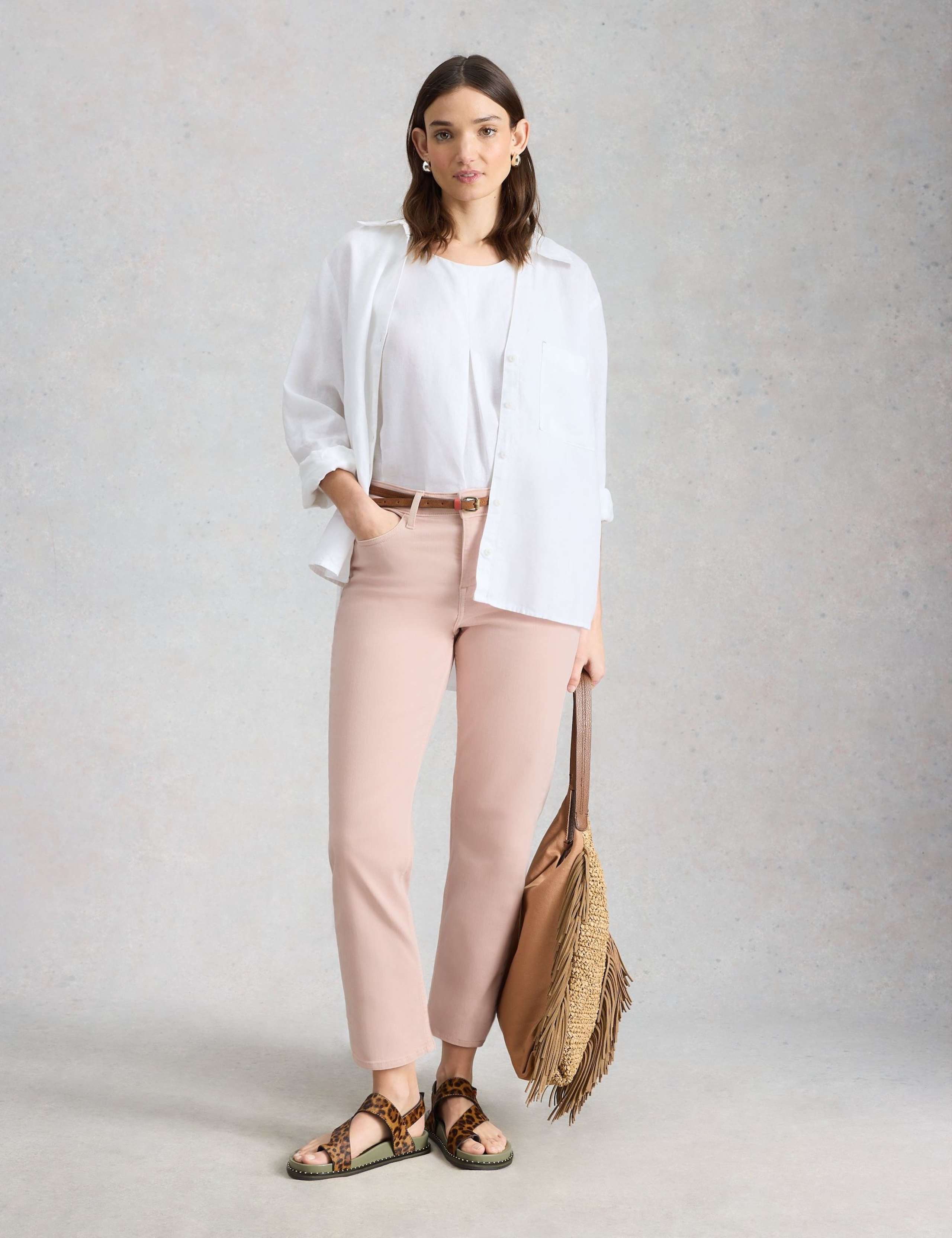 Mid Rise Straight Leg Cropped Jeans