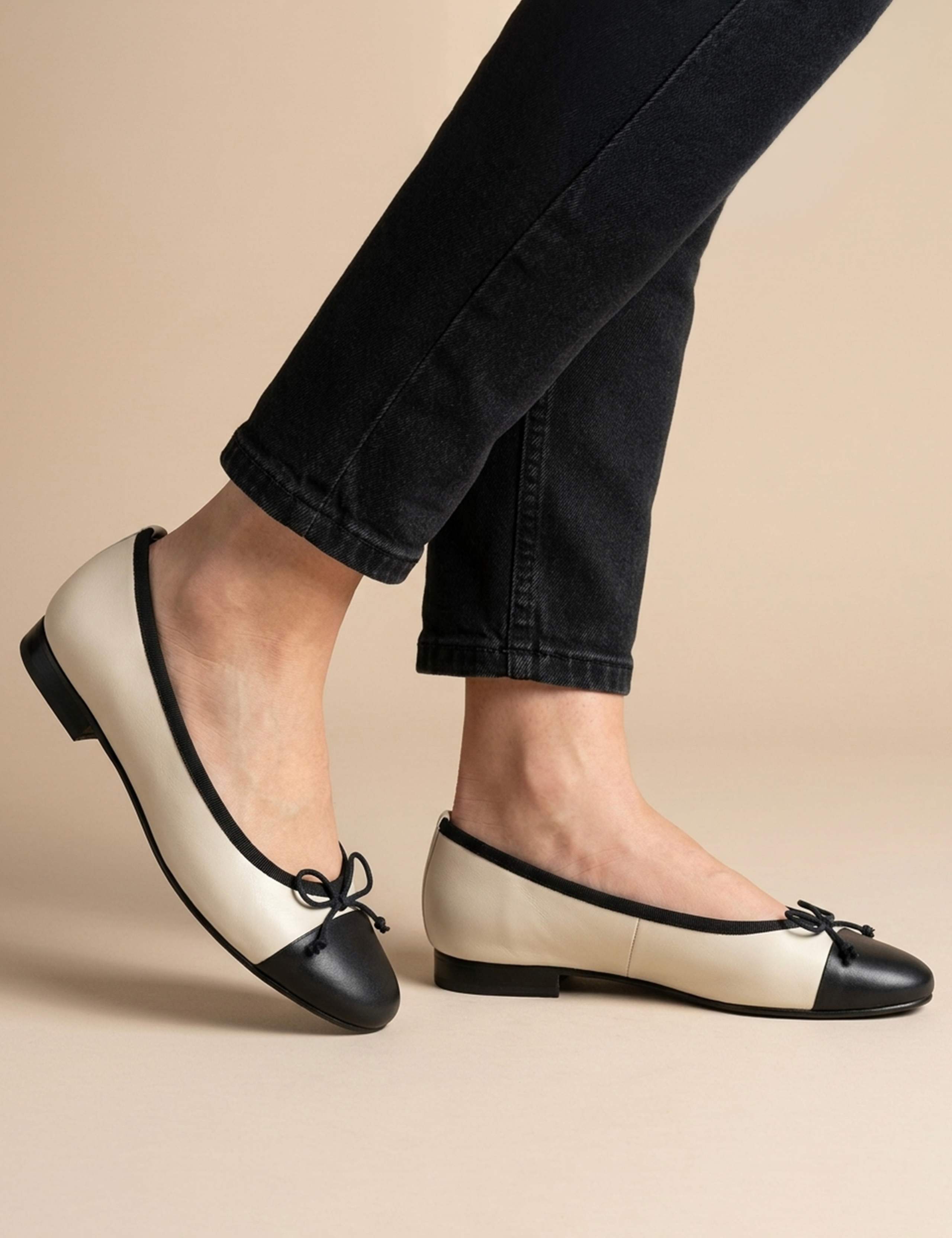 Leather Flat Pumps