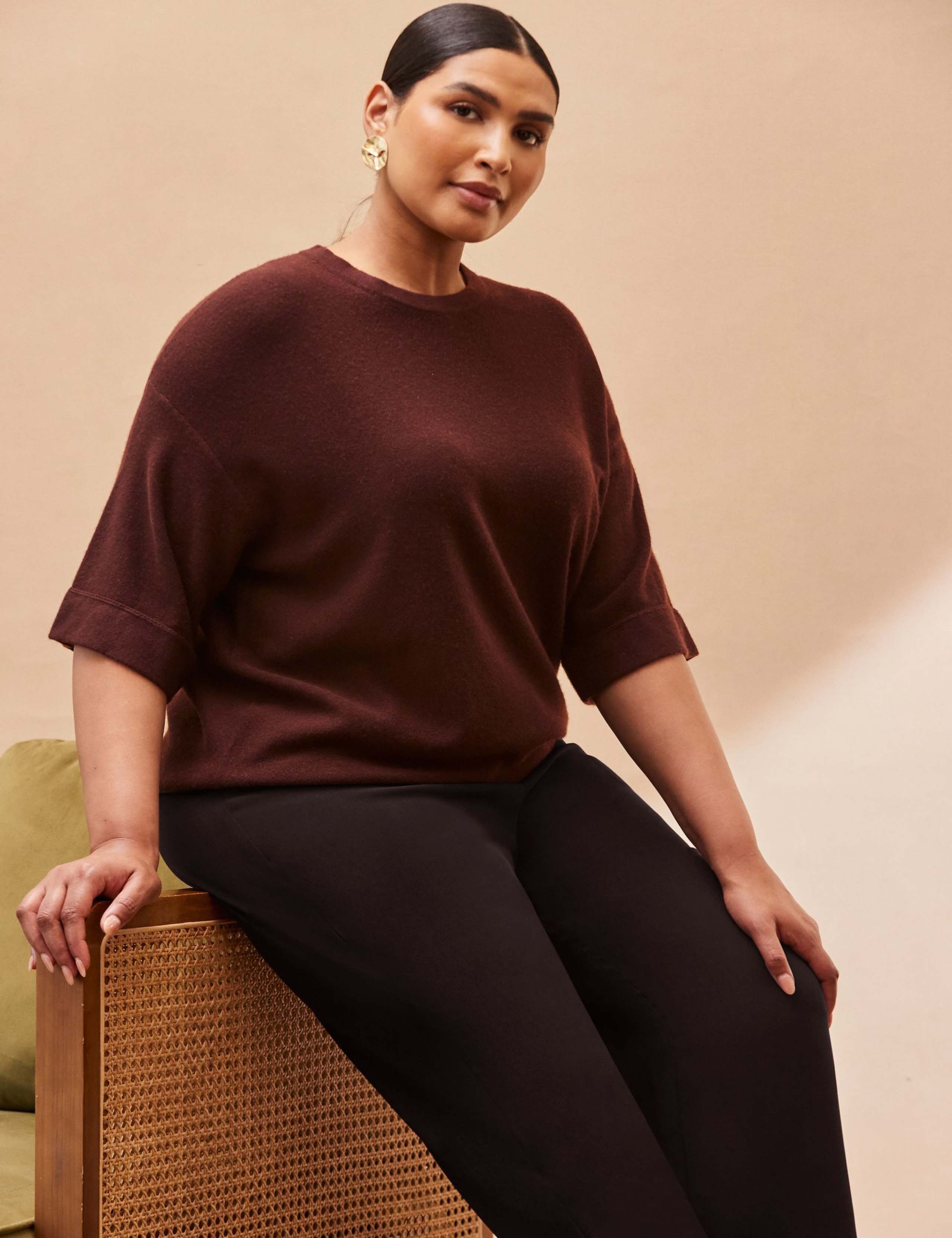 Round Neck Ribbed Detail Top