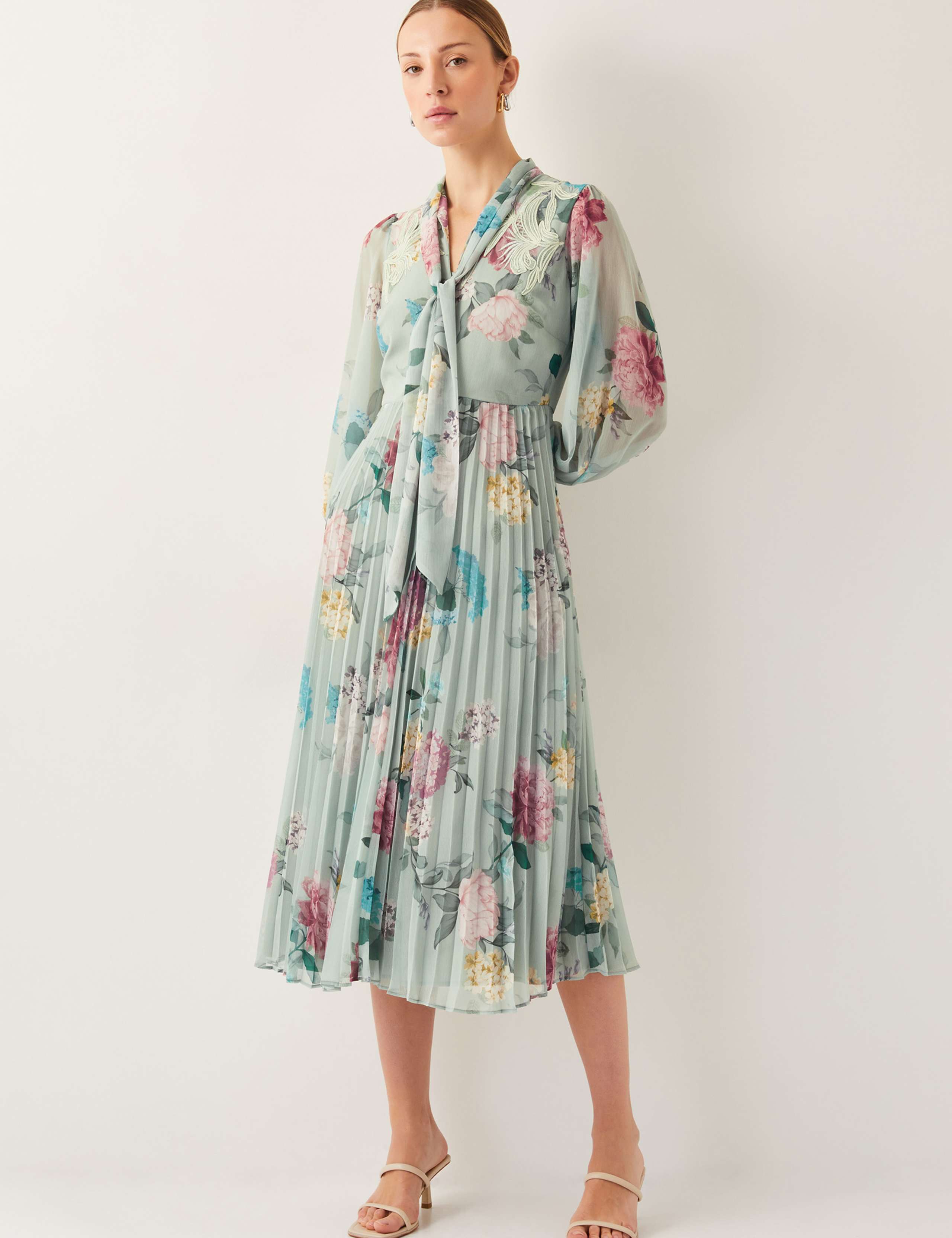 Floral V-Neck Pleated Shirt Dress