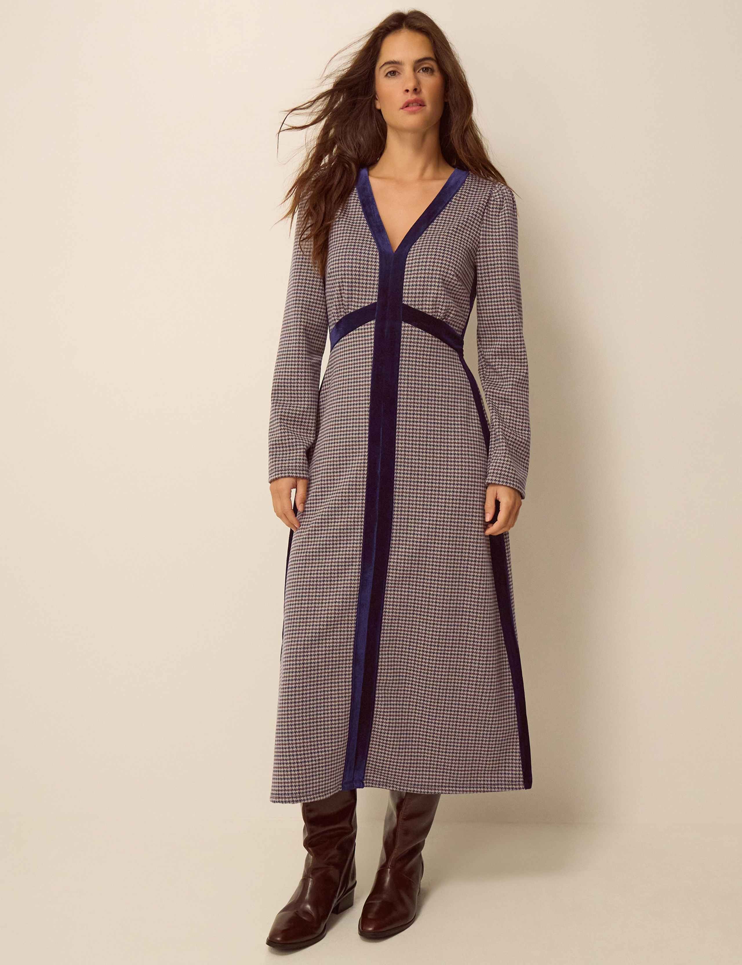 Jersey Houndstooth V-Neck Midi Skater Dress