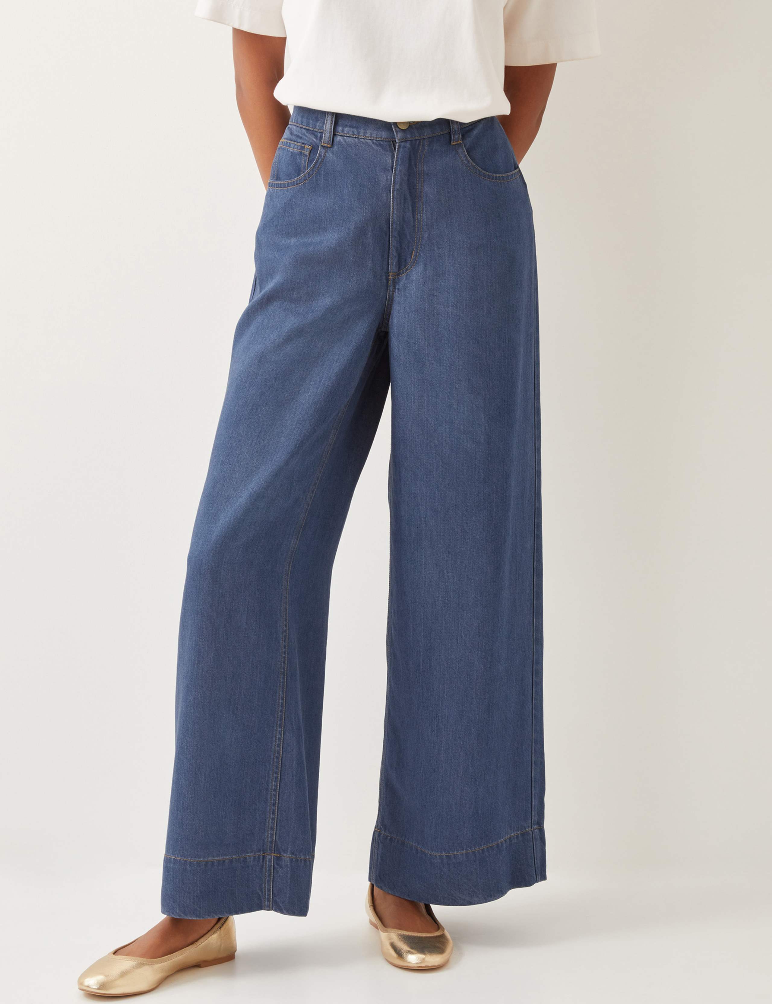 High Waisted Slouchy Jeans