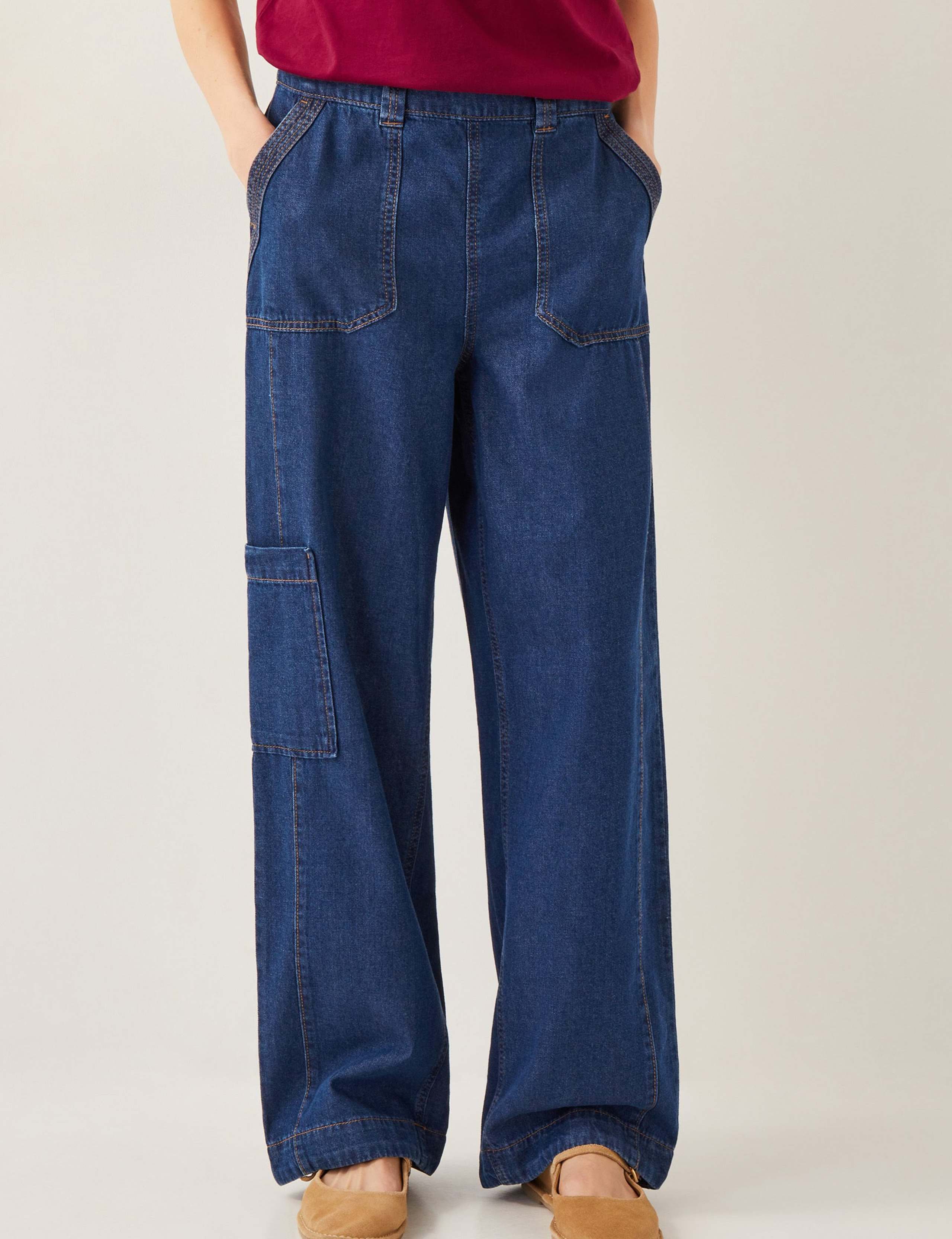 Elasticated High Waisted Straight Leg Jeans