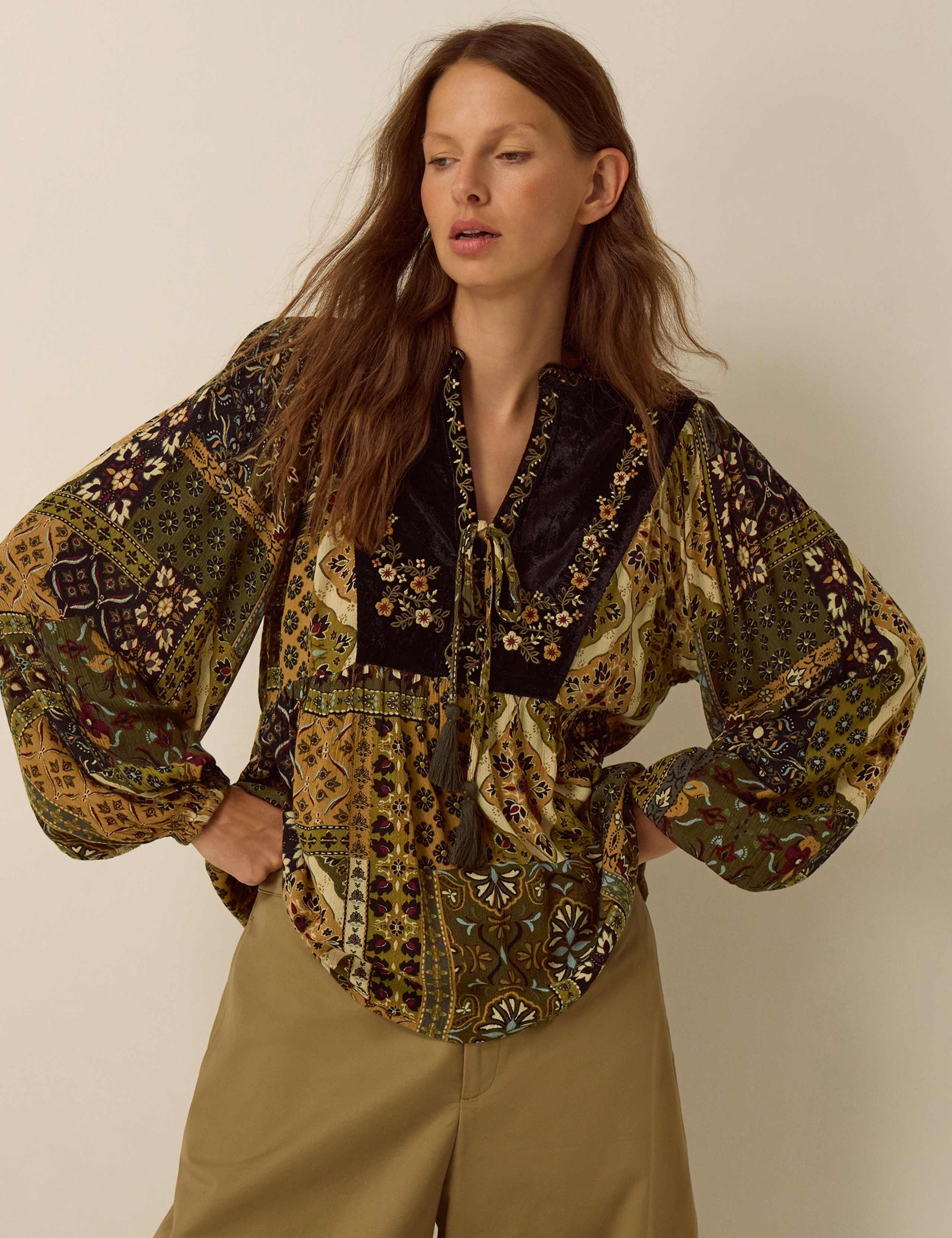 Floral V-Neck Tassel Blouse