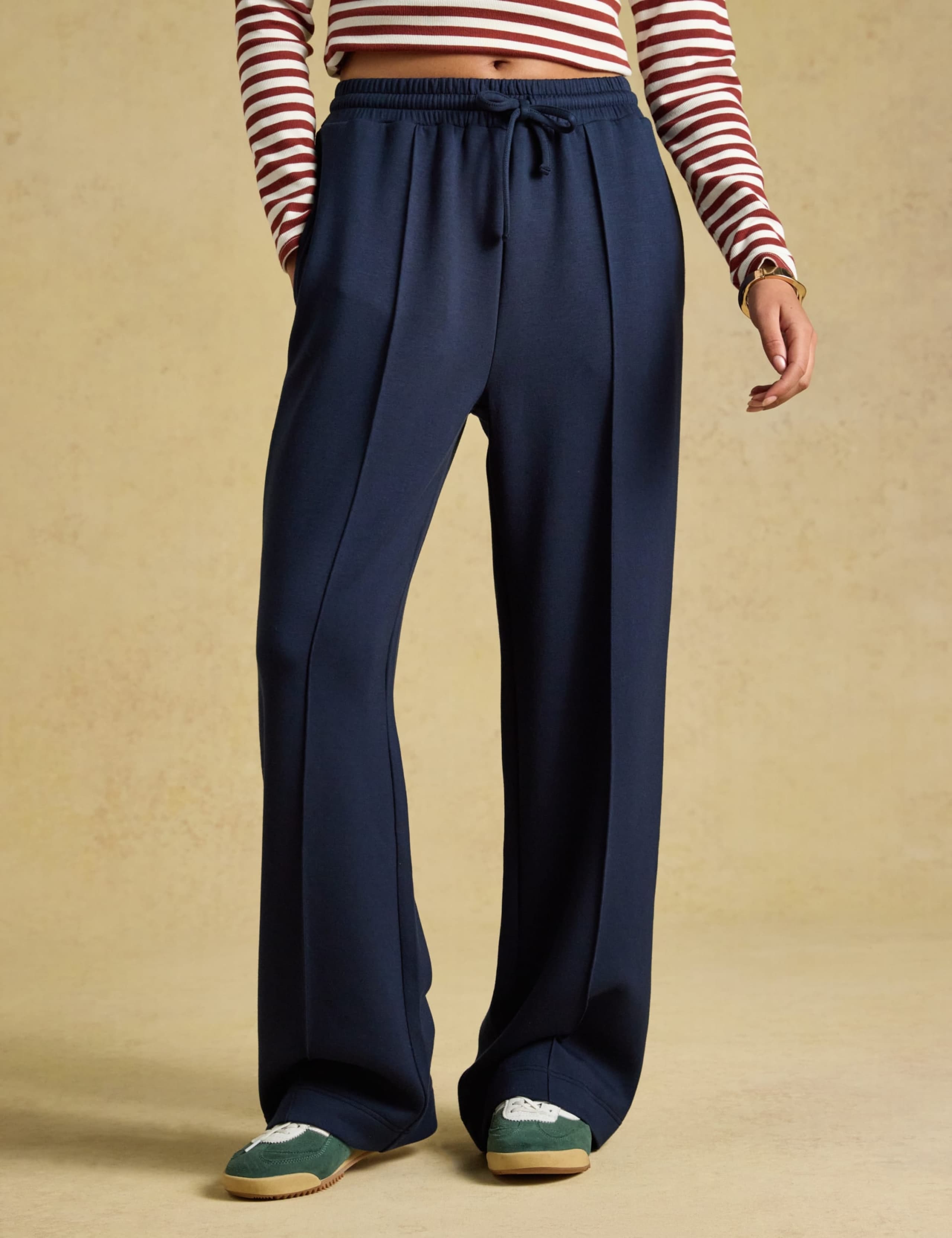 Pintuck Drawstring Wide Leg Joggers